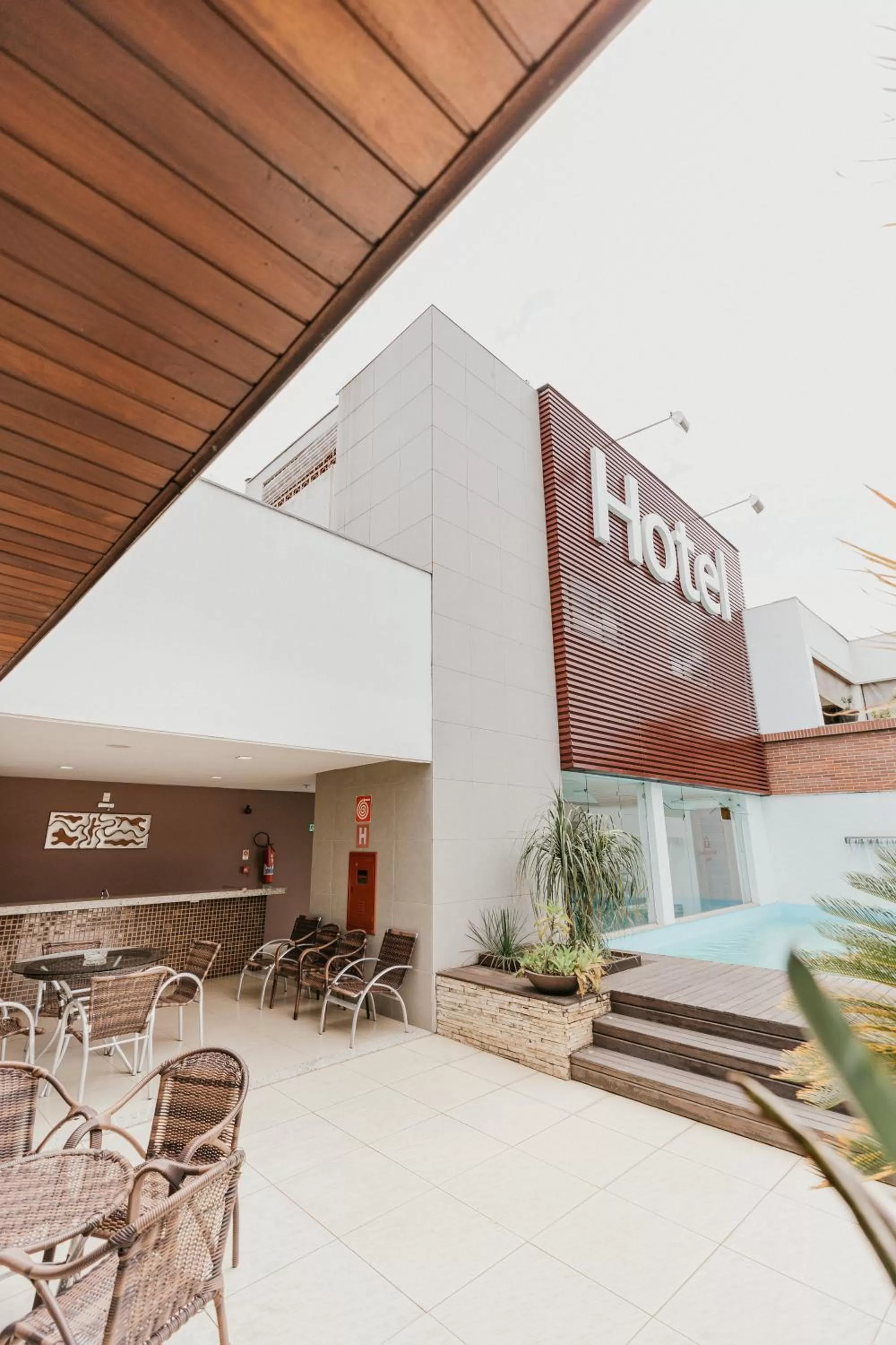 Property building in Hotel Metropolitano