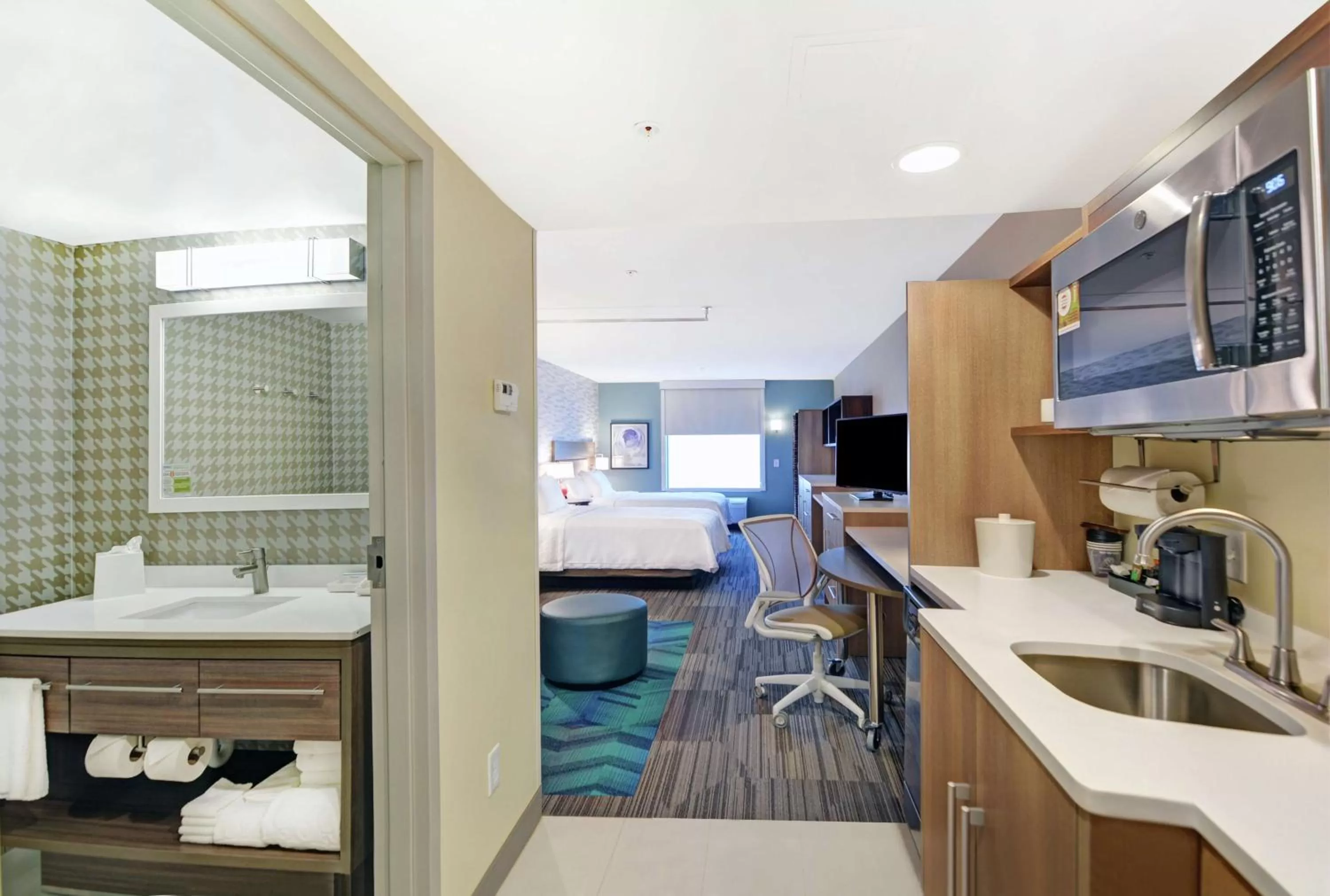 Bedroom, Bed in Home2 Suites By Hilton Clarksville Louisville North