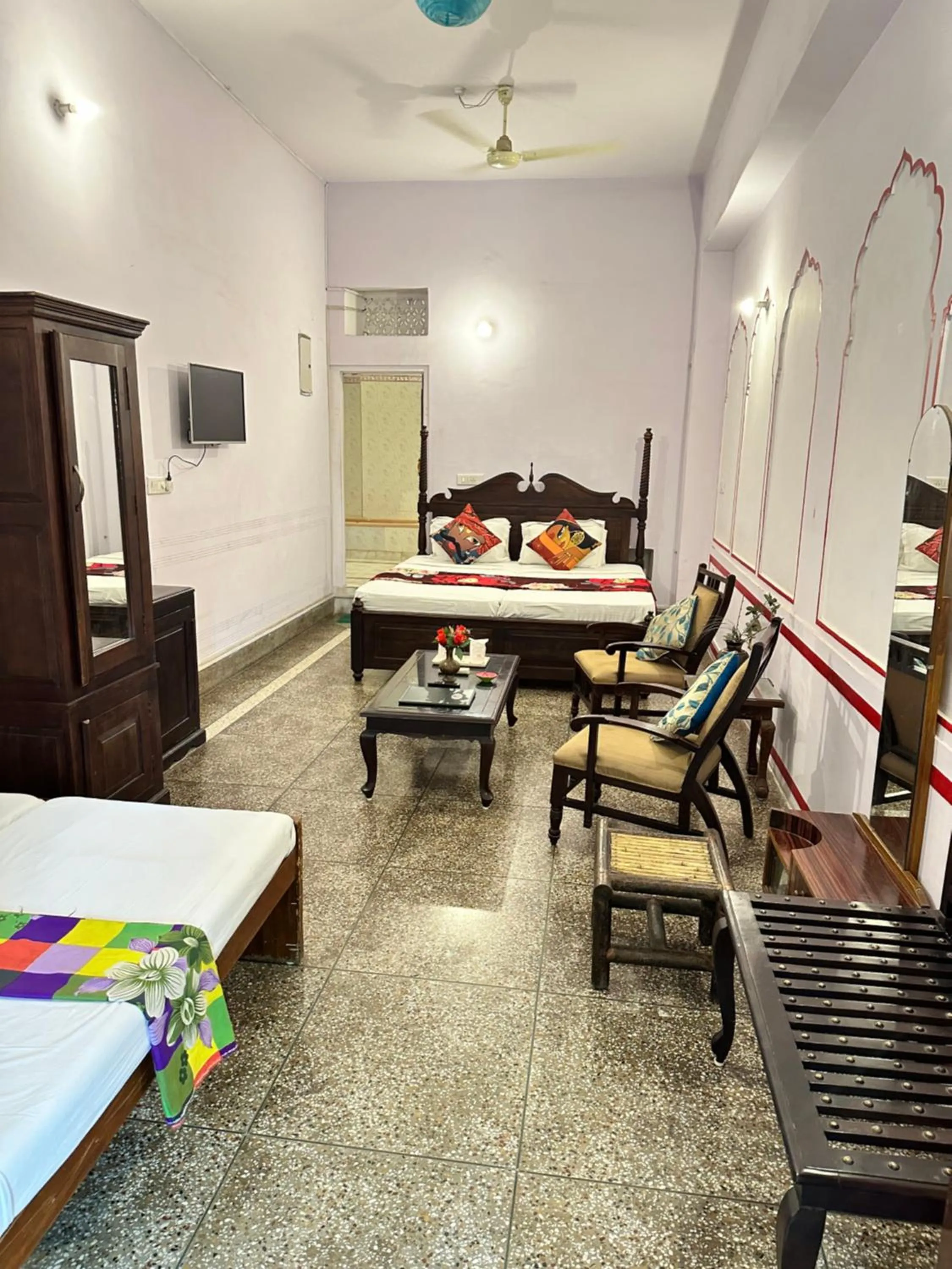 Bed in Rawla Mrignayani Palace