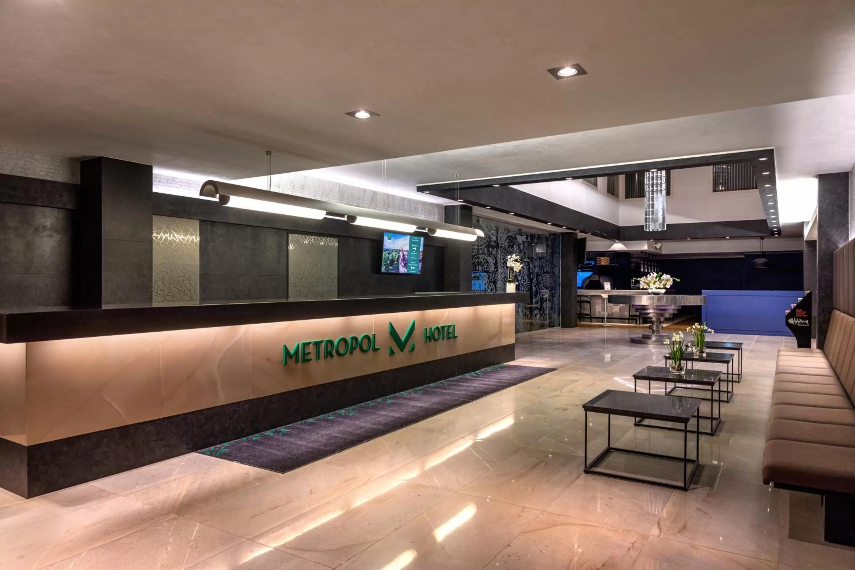 Lobby or reception in Metropol Hotel