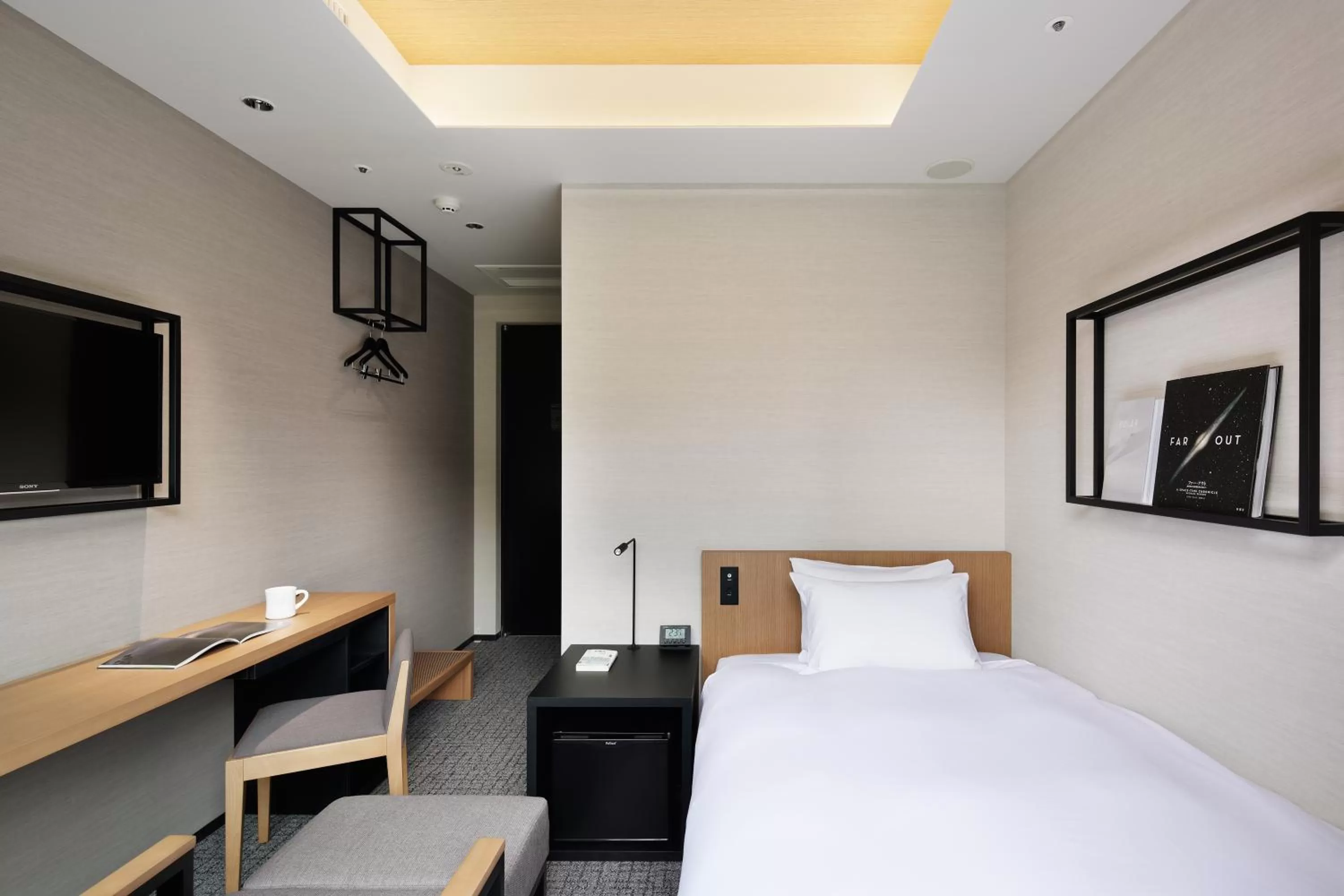 Photo of the whole room, Bed in LAMP LIGHT BOOKS HOTEL nagoya