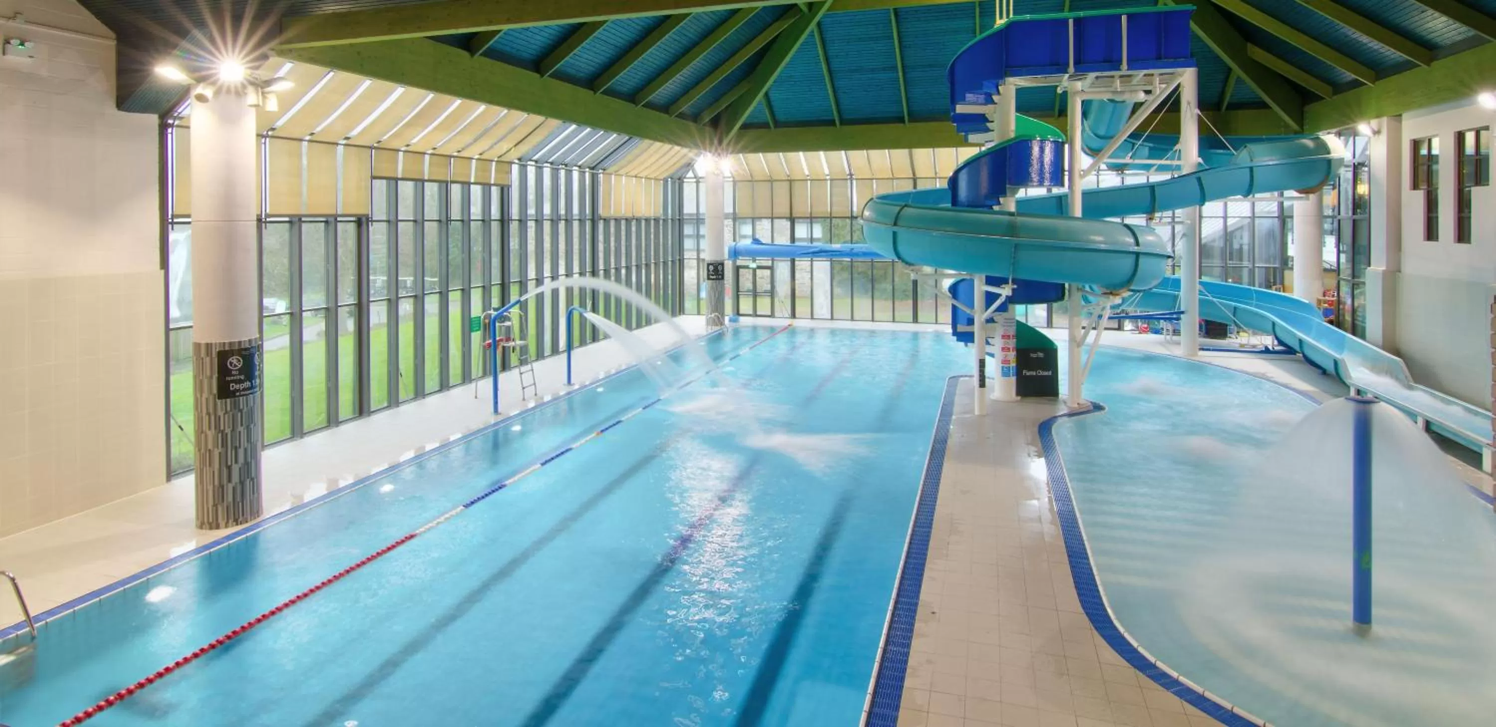 Swimming pool in China Fleet Country Club