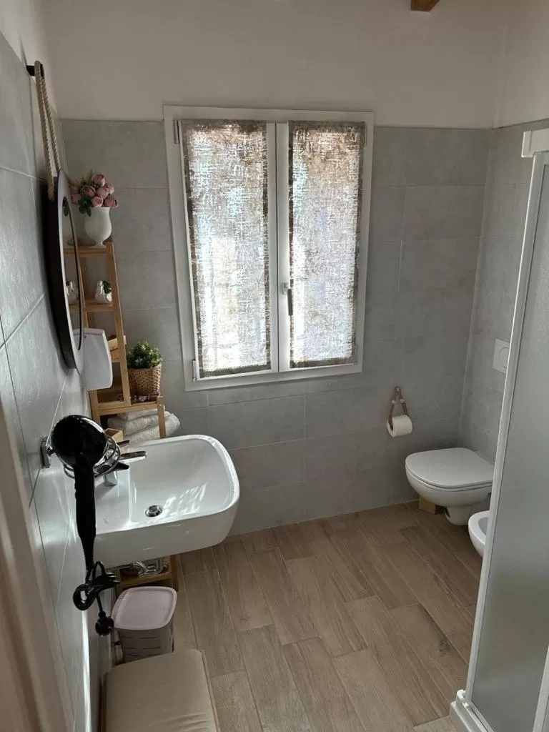 Property building, Bathroom in B&B LA VILLA