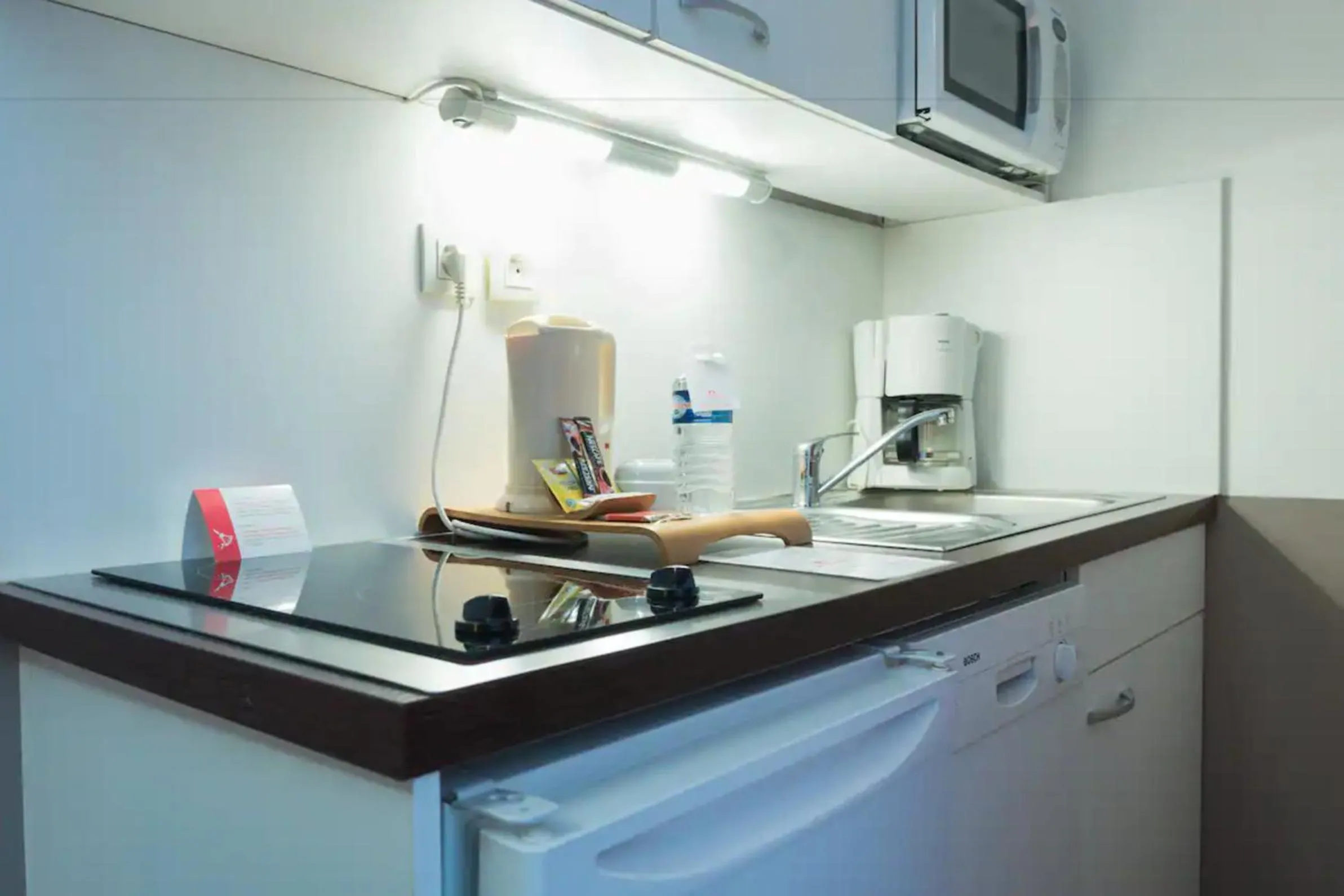 Coffee/tea facilities in Appart'City Classic Lyon Part-Dieu