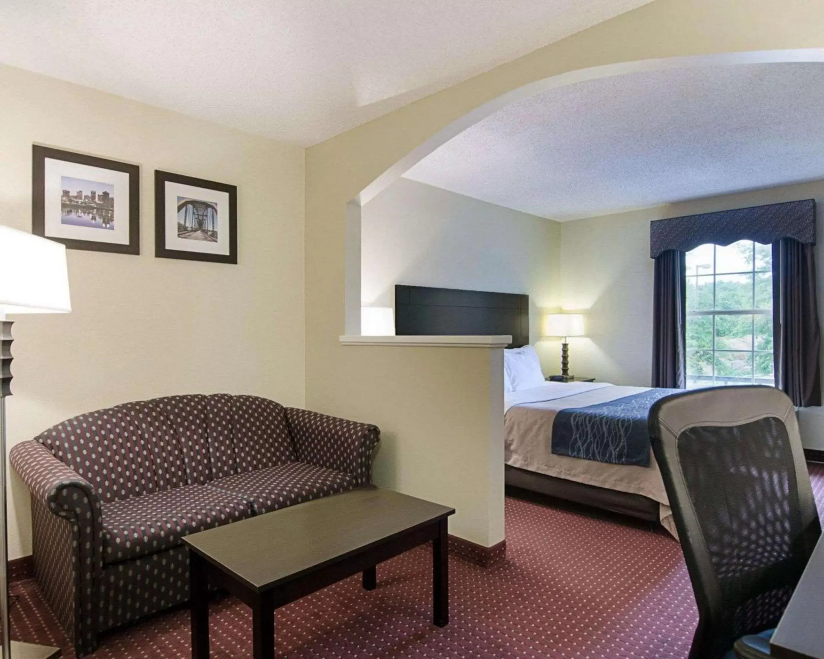 King Suite (2 Adults) - Non-Smoking in Quality Inn & Suites Little Rock West King Suite (2 Adults) - Non-Smoking in Quality Inn & Suites Little Rock West