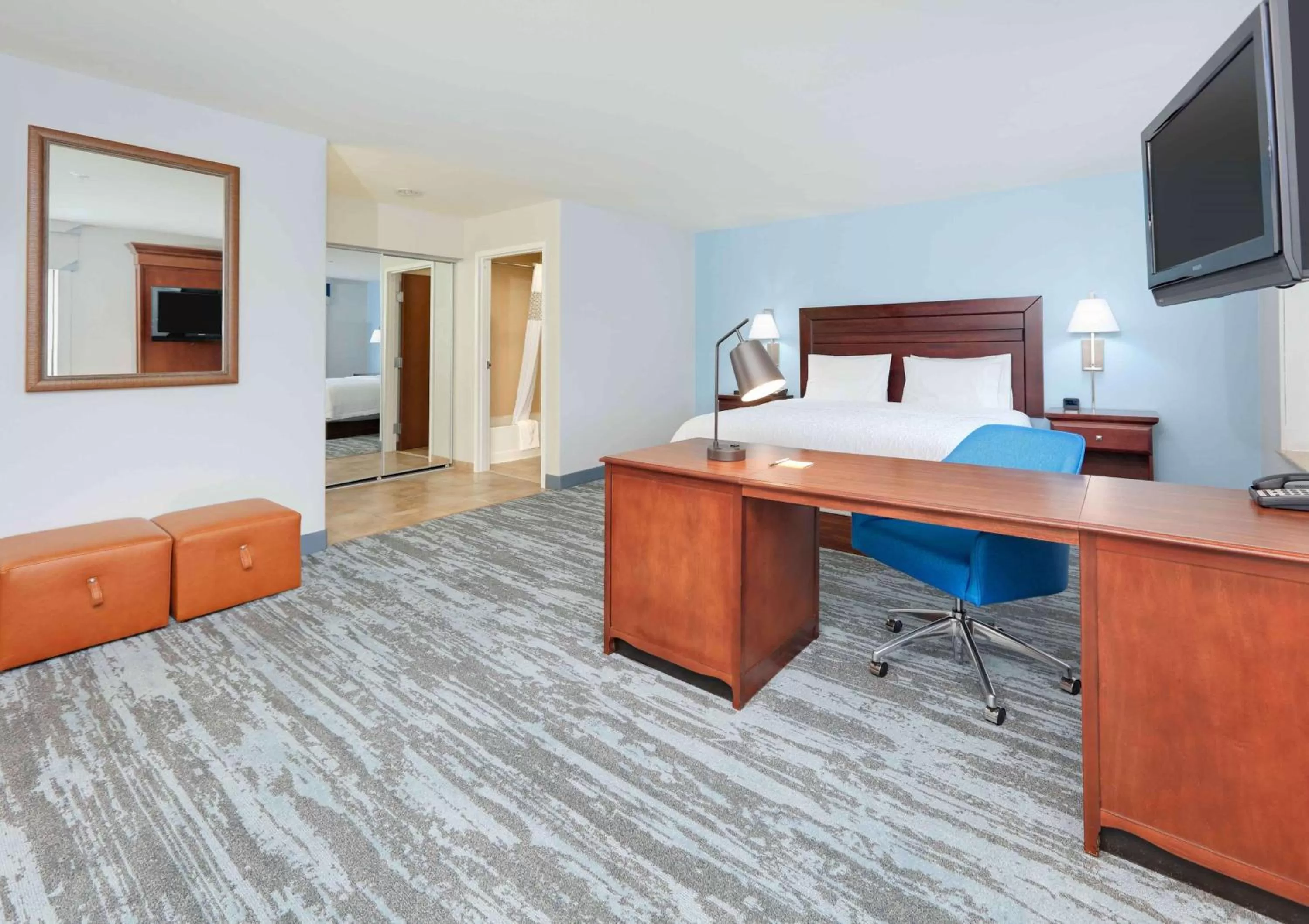 Bedroom, Bed in Hampton Inn & Suites Dallas-Arlington-South