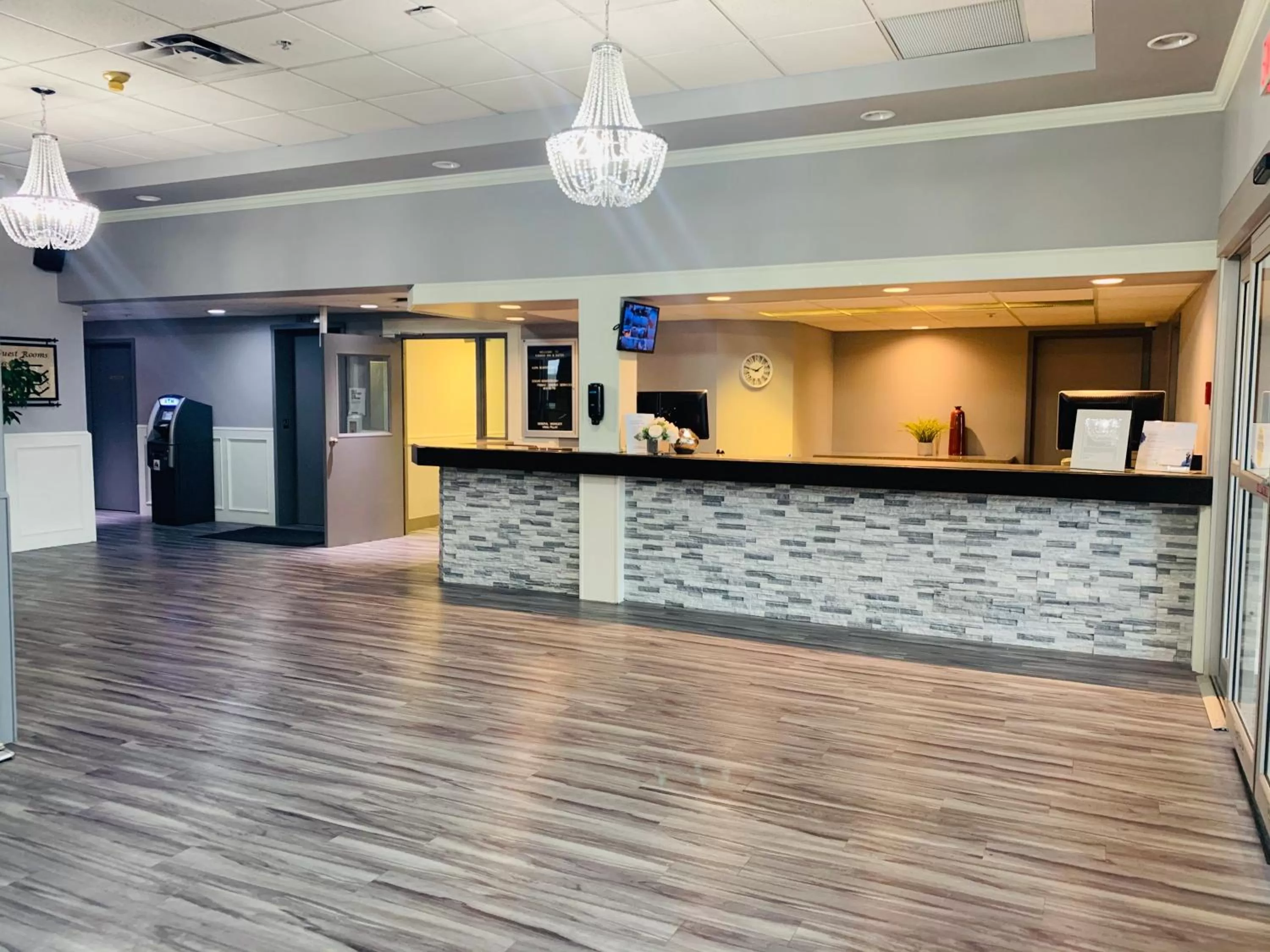 Lobby or reception in Ramada by Wyndham Red Deer Hotel & Suites