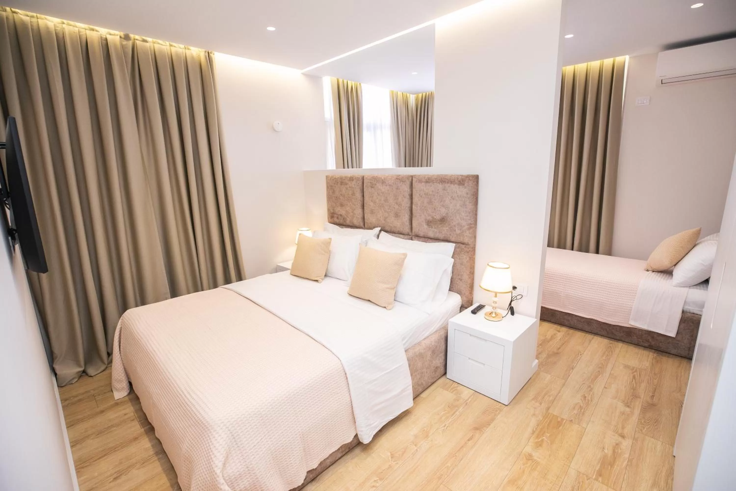 Bedroom, Bed in Hotel Elior