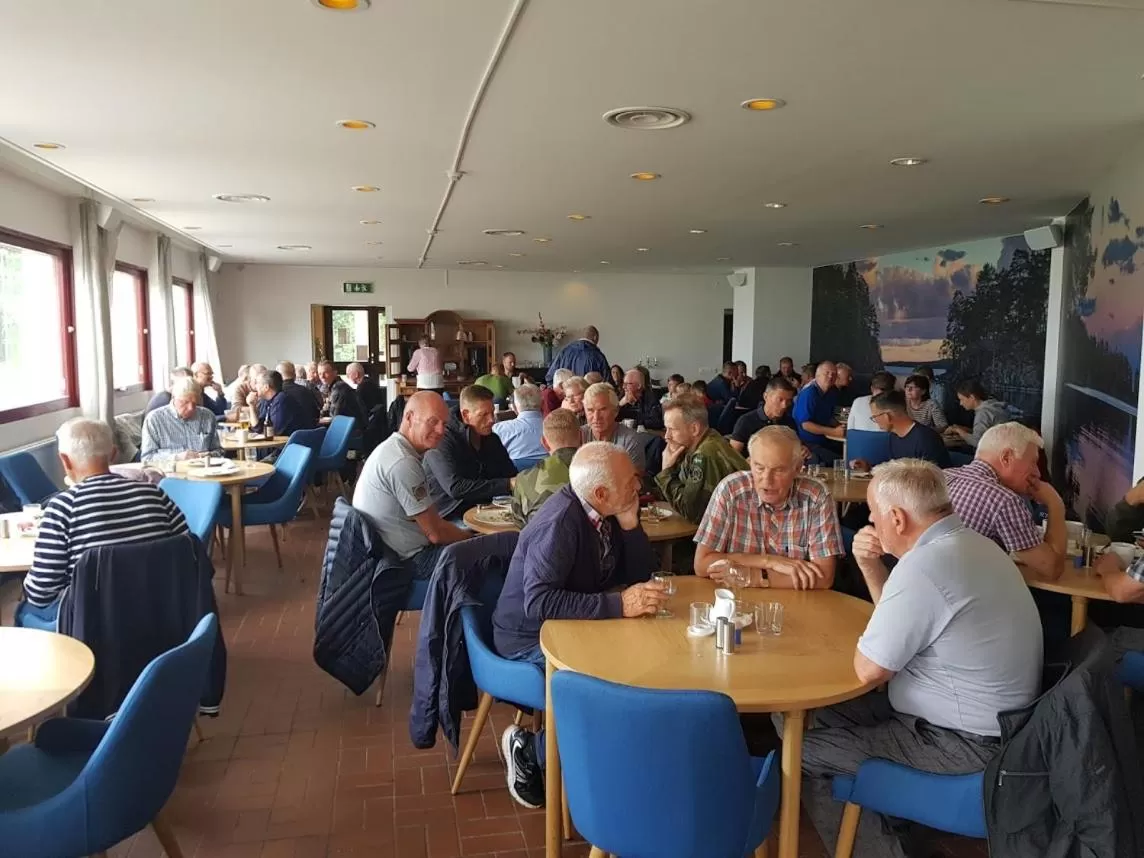 Restaurant/places to eat in Hotell Wettern