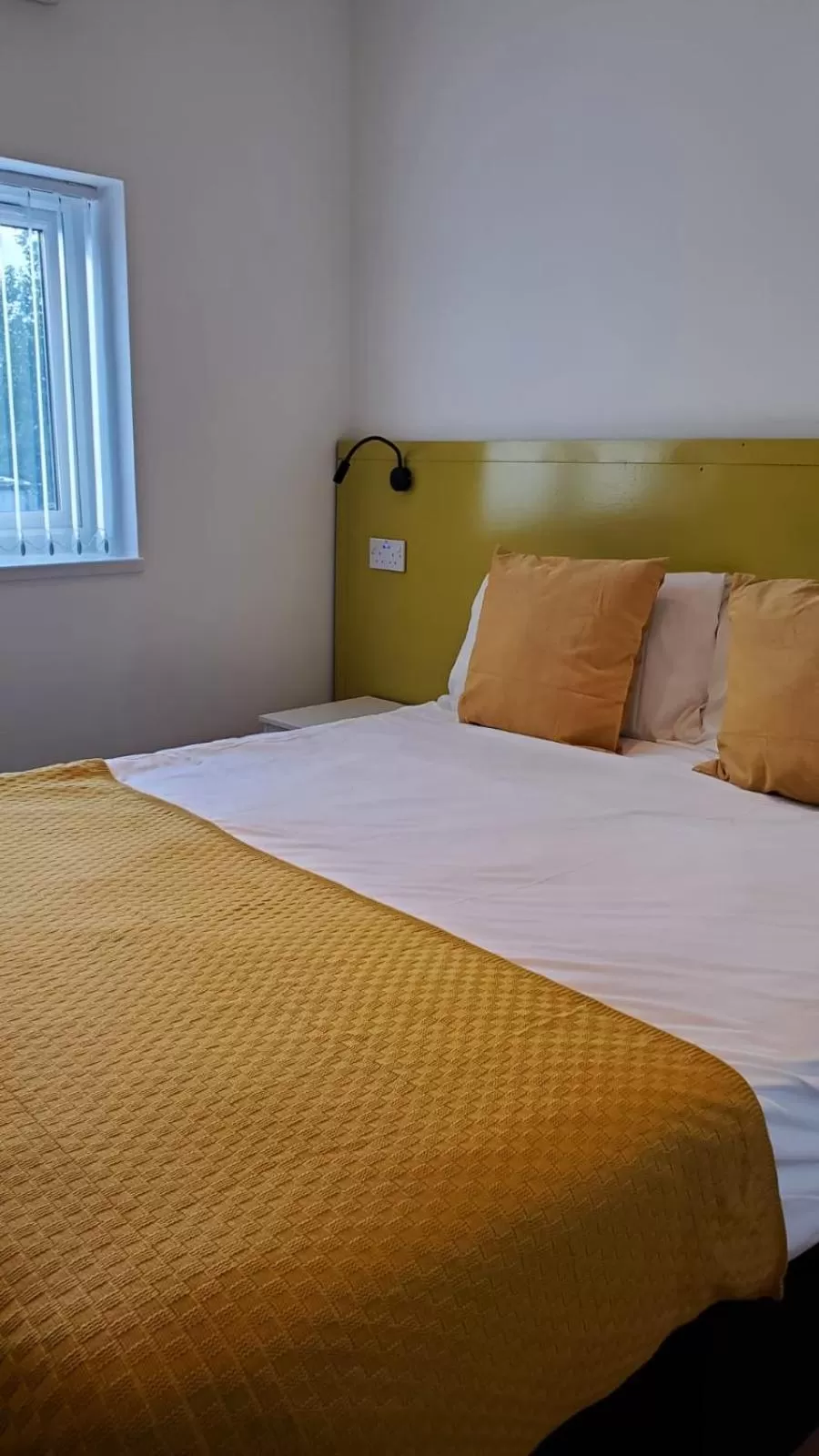 Decorative detail, Bed in Bell Gate House