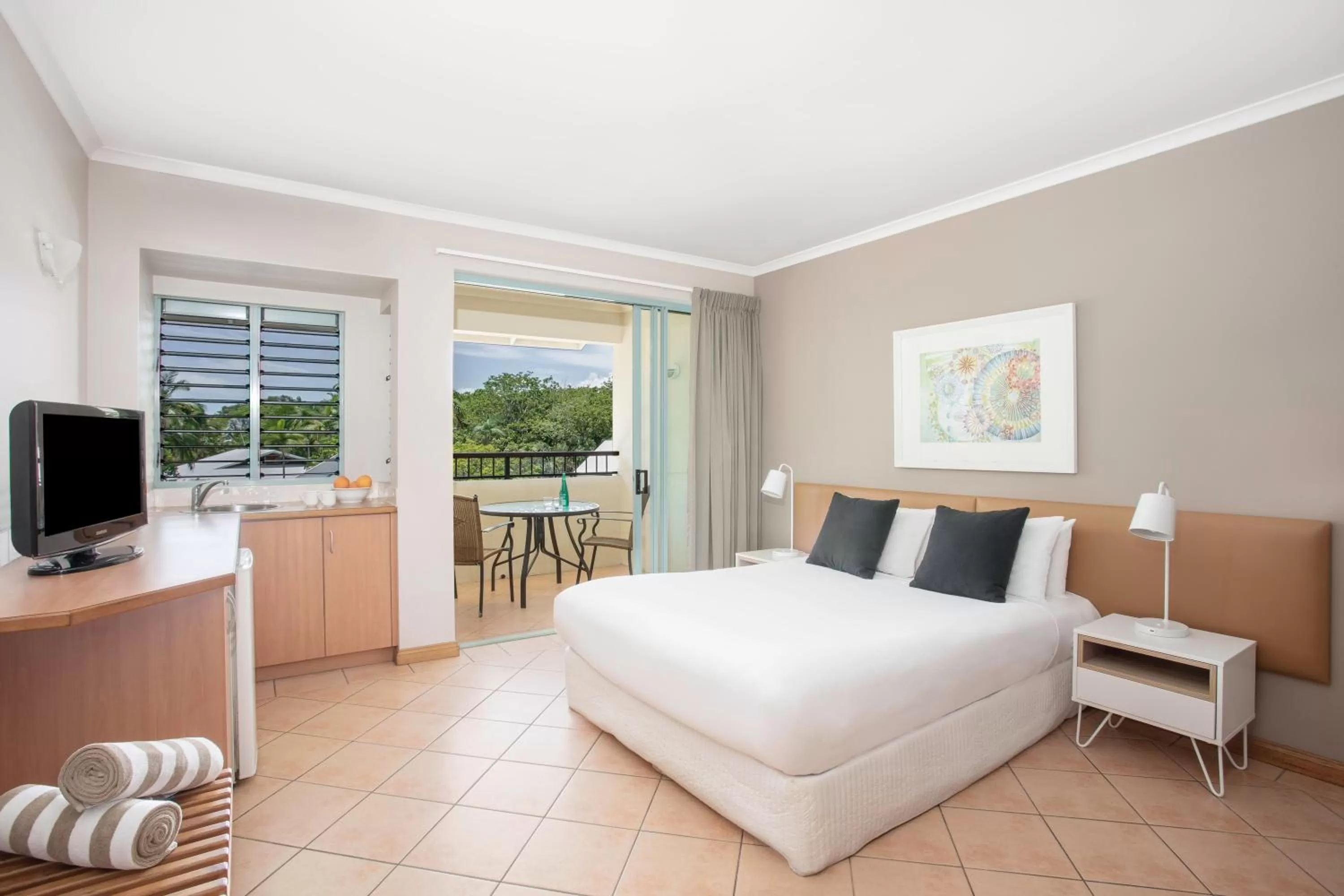 Bedroom, Bed in Mantra in the Village