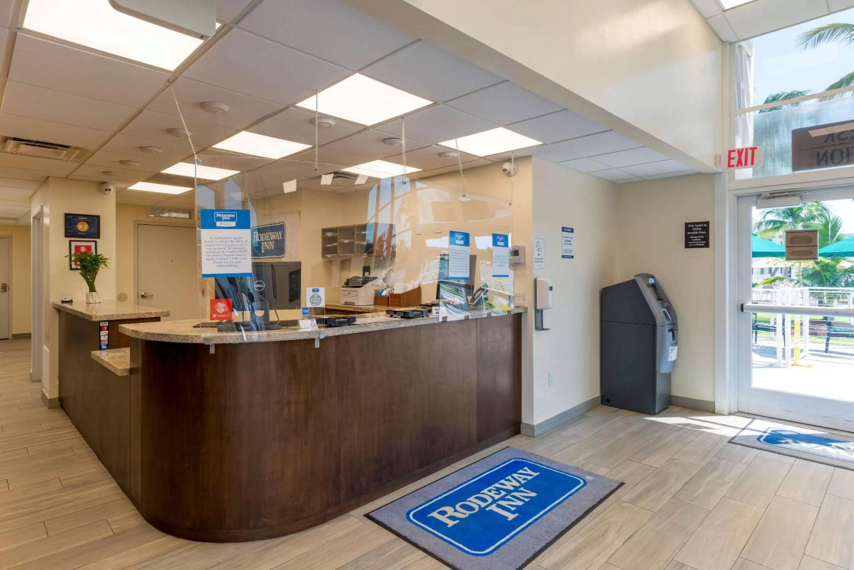 Lobby or reception in Downtown Hollywood Gardens Inn & Suites