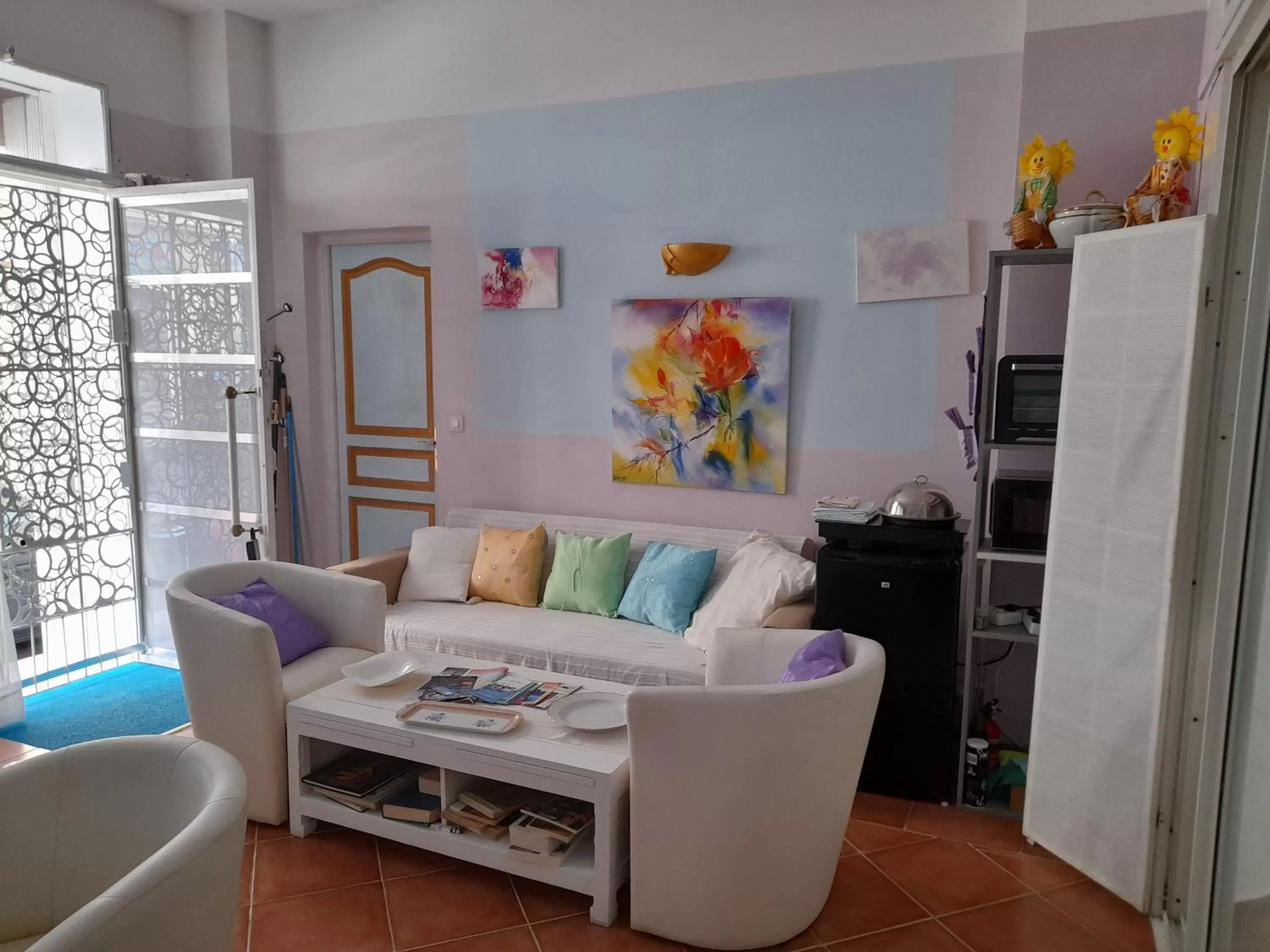 Seating Area in HARMONIA Annie BEAU 2 Pieces Atypique 200 m à pied plage, mer, Promenade des anglais,