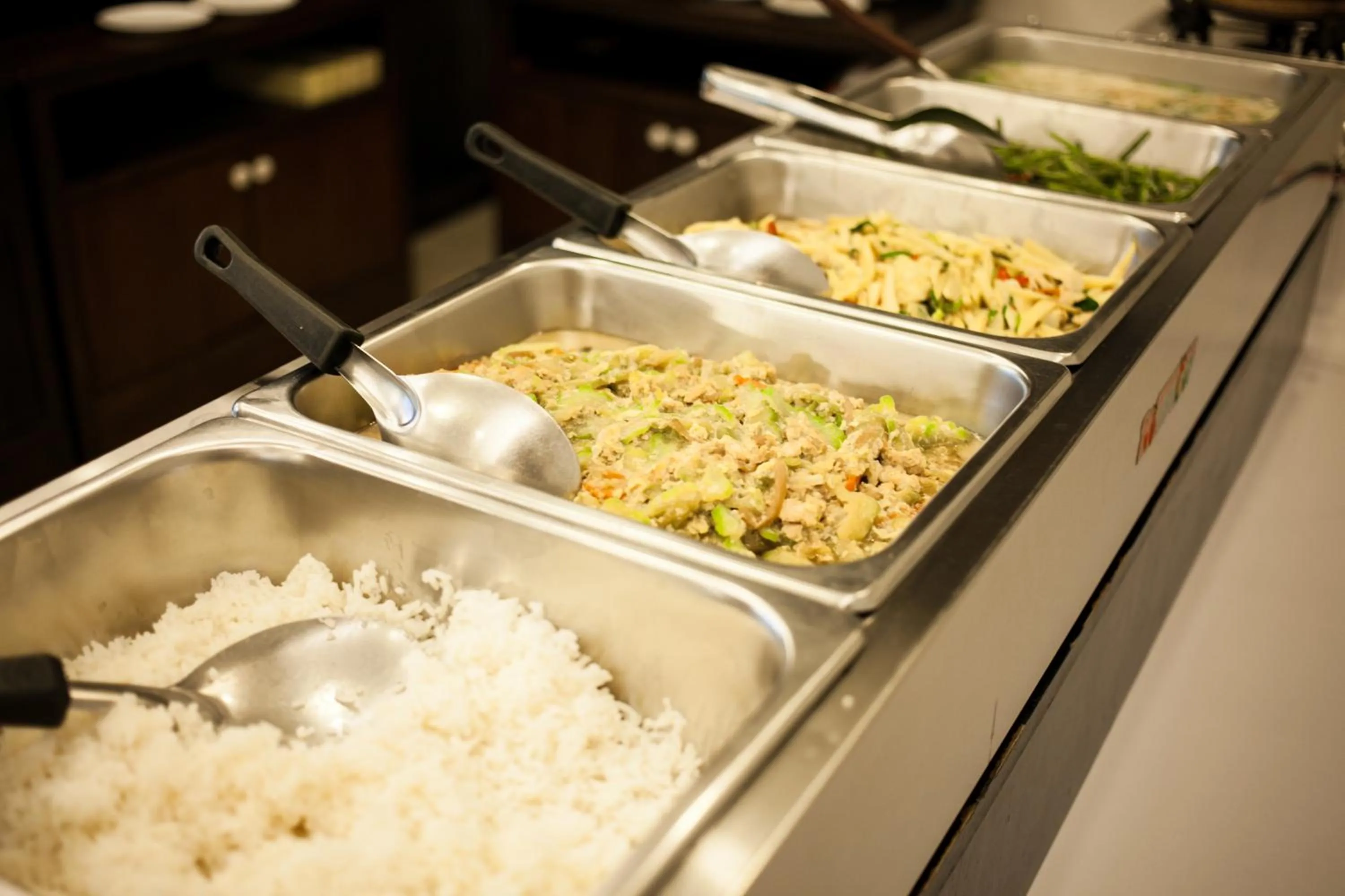 Restaurant/places to eat in Grand Tara Garden Thai Hotel