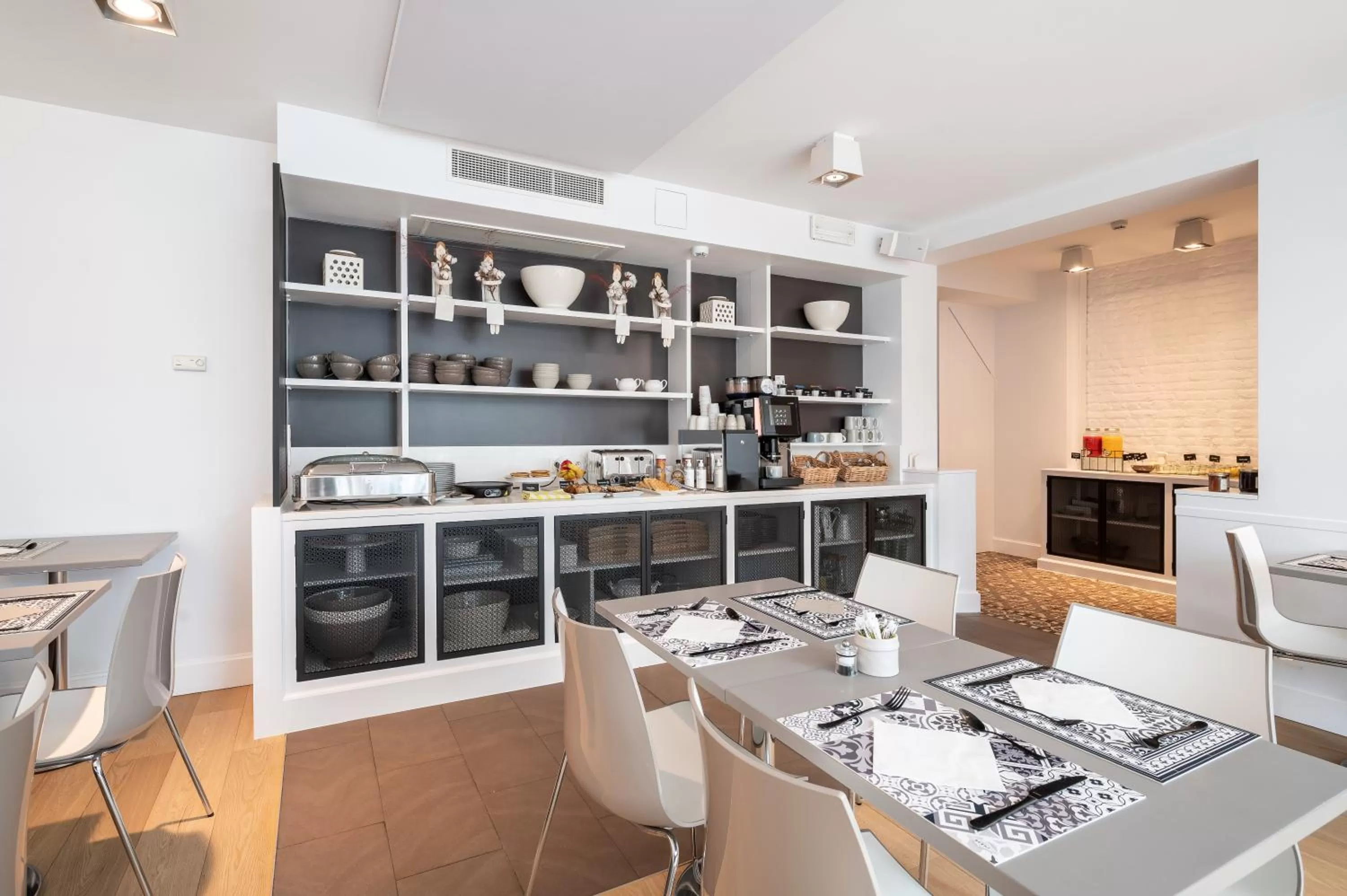 Breakfast in Hotel Made In Louise