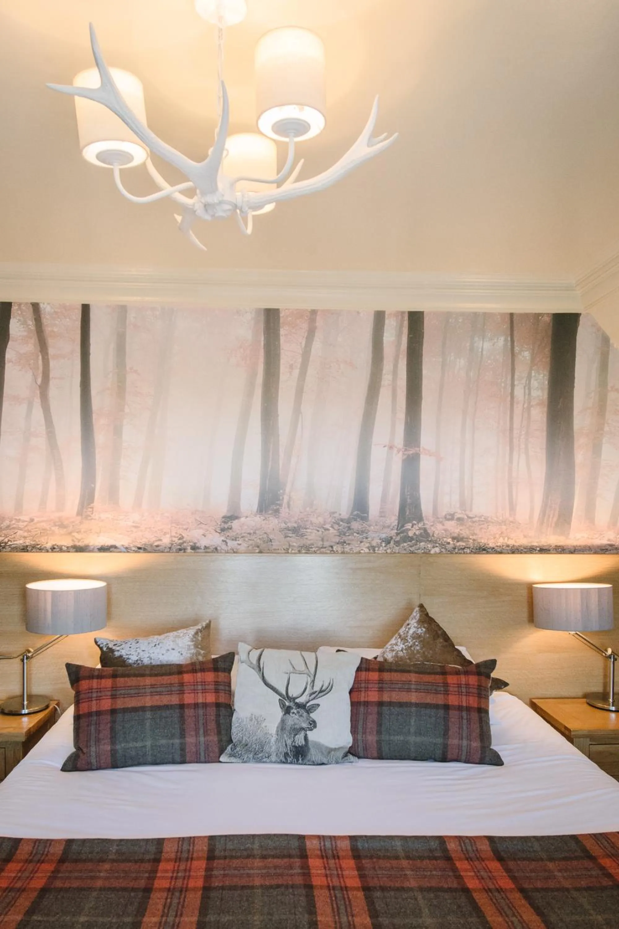 Bed in Boat Country Inn and Restaurant