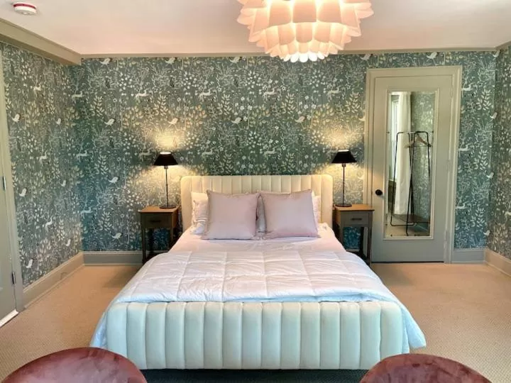 Bed in Buttonwood Boutique Hotel