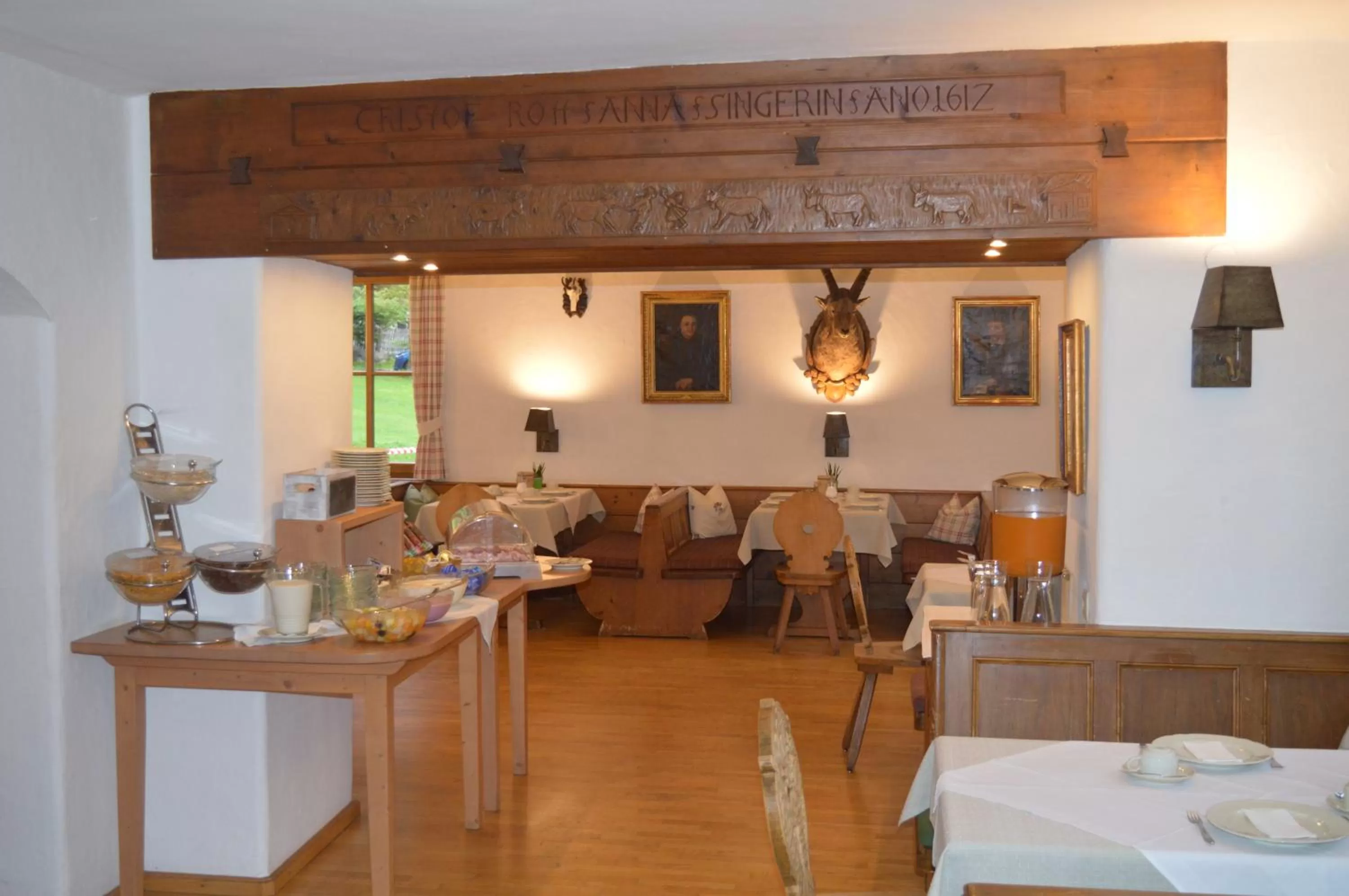 Buffet breakfast in Gasthof zum Stern