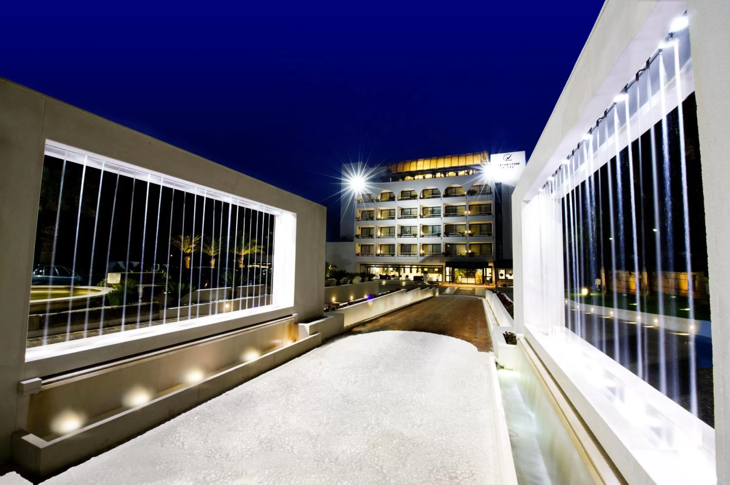 Facade/entrance in Mec Paestum Hotel