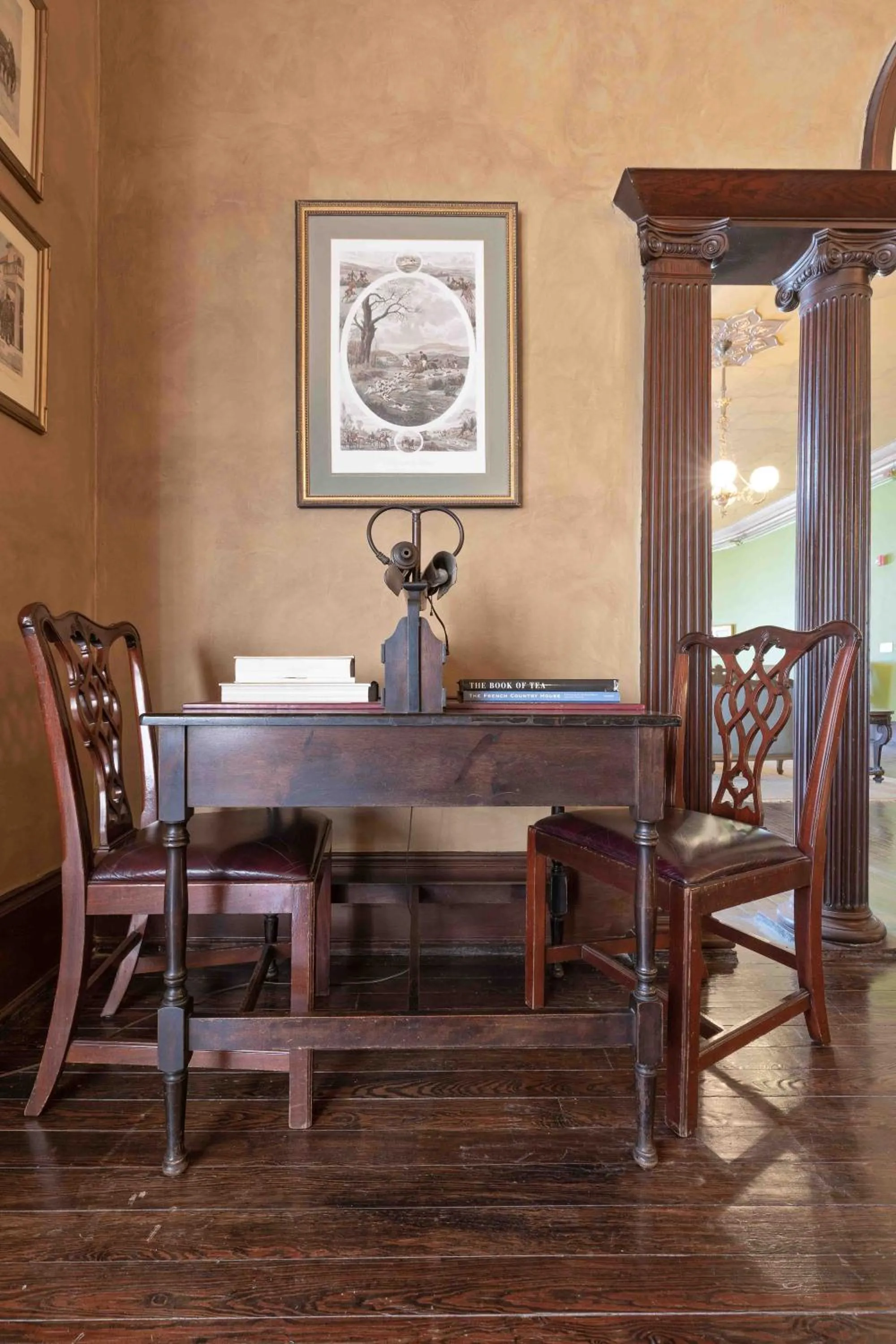 Restaurant/places to eat in The Detroit Club