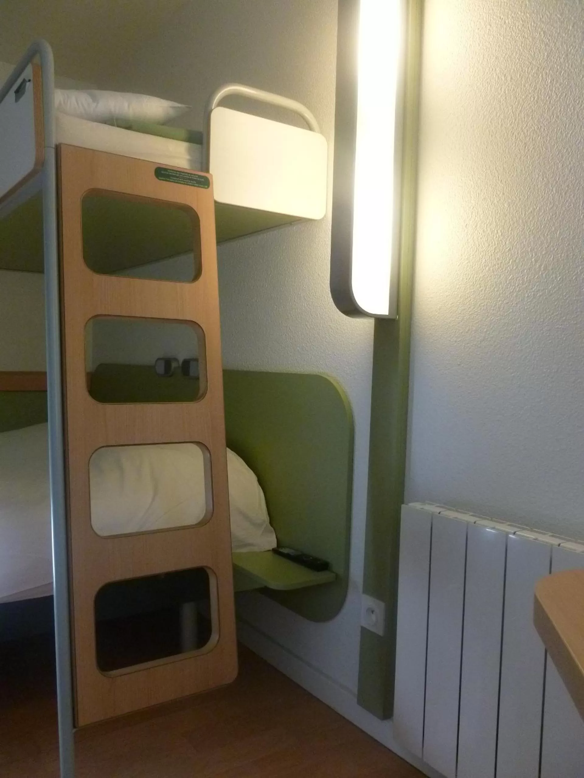 Bedroom, Bed in Ibis budget Dunkerque Grande Synthe