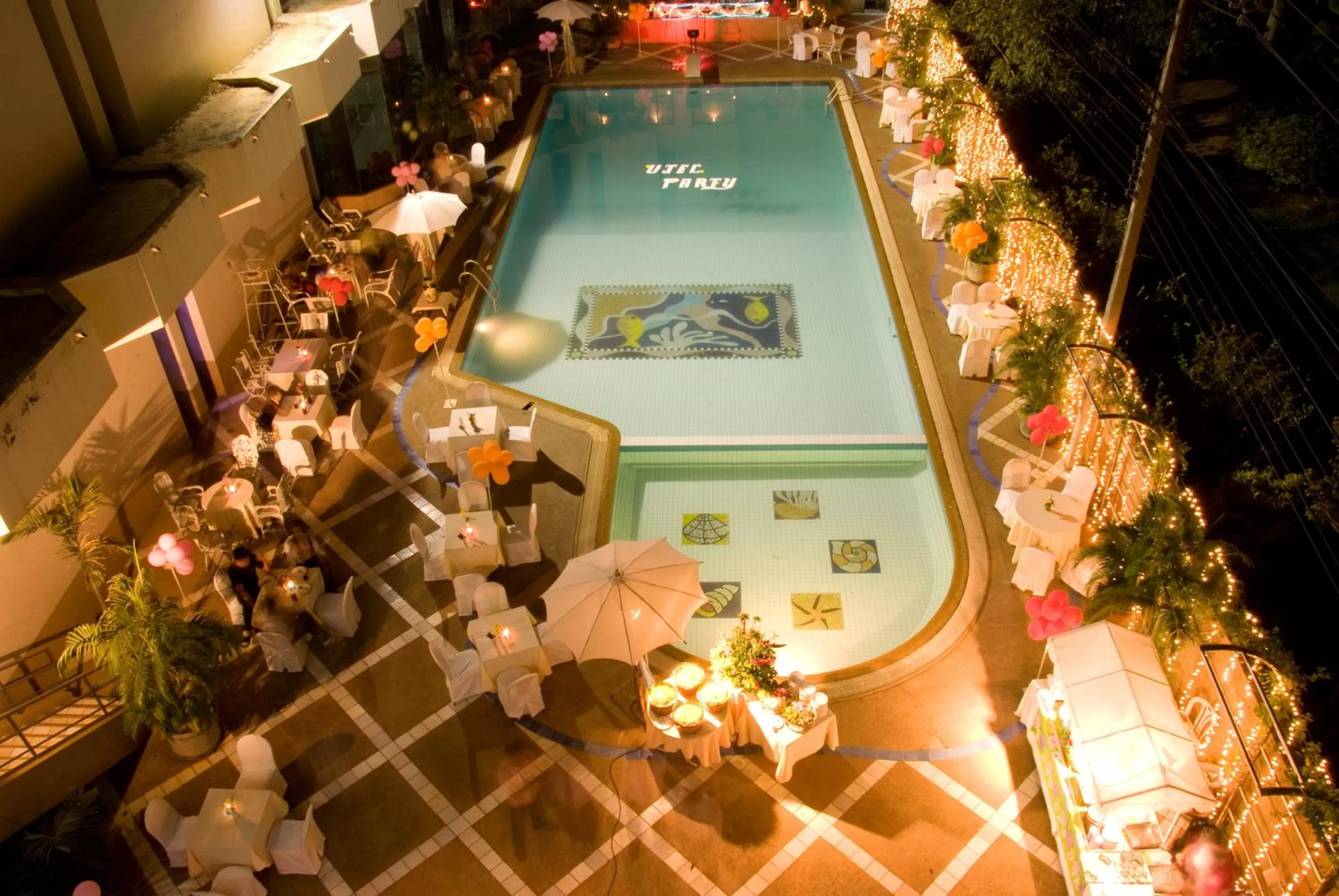 Swimming pool in Seeharaj Hotel