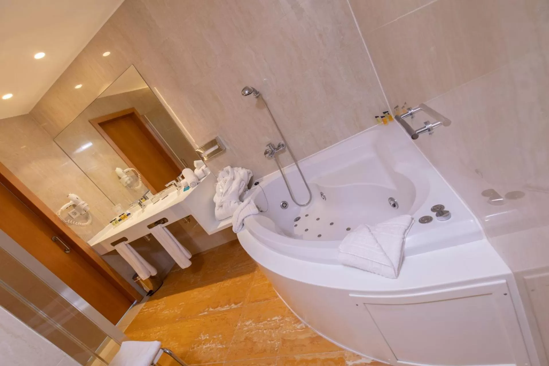 Hot Tub in Hotel BCL Levante Club & Spa 4 Sup - Only Adults Recomended