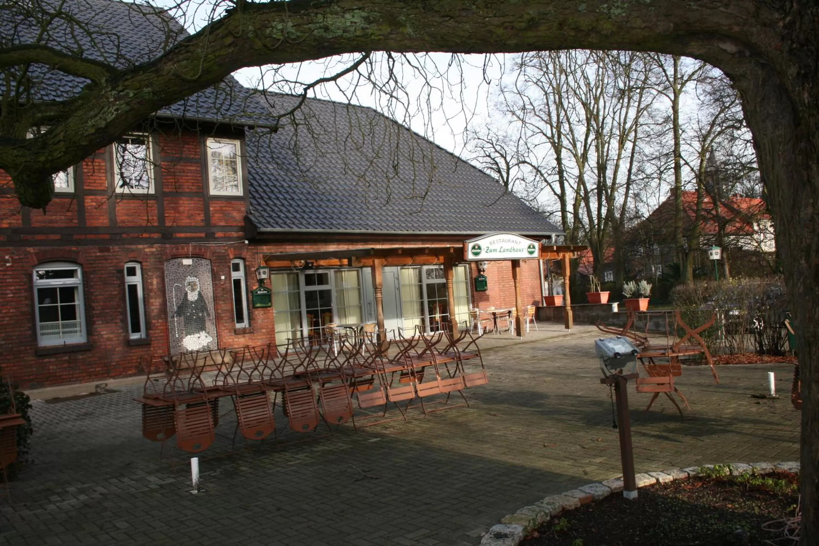 Facade/entrance in Zum Landhaus Dannenbüttel