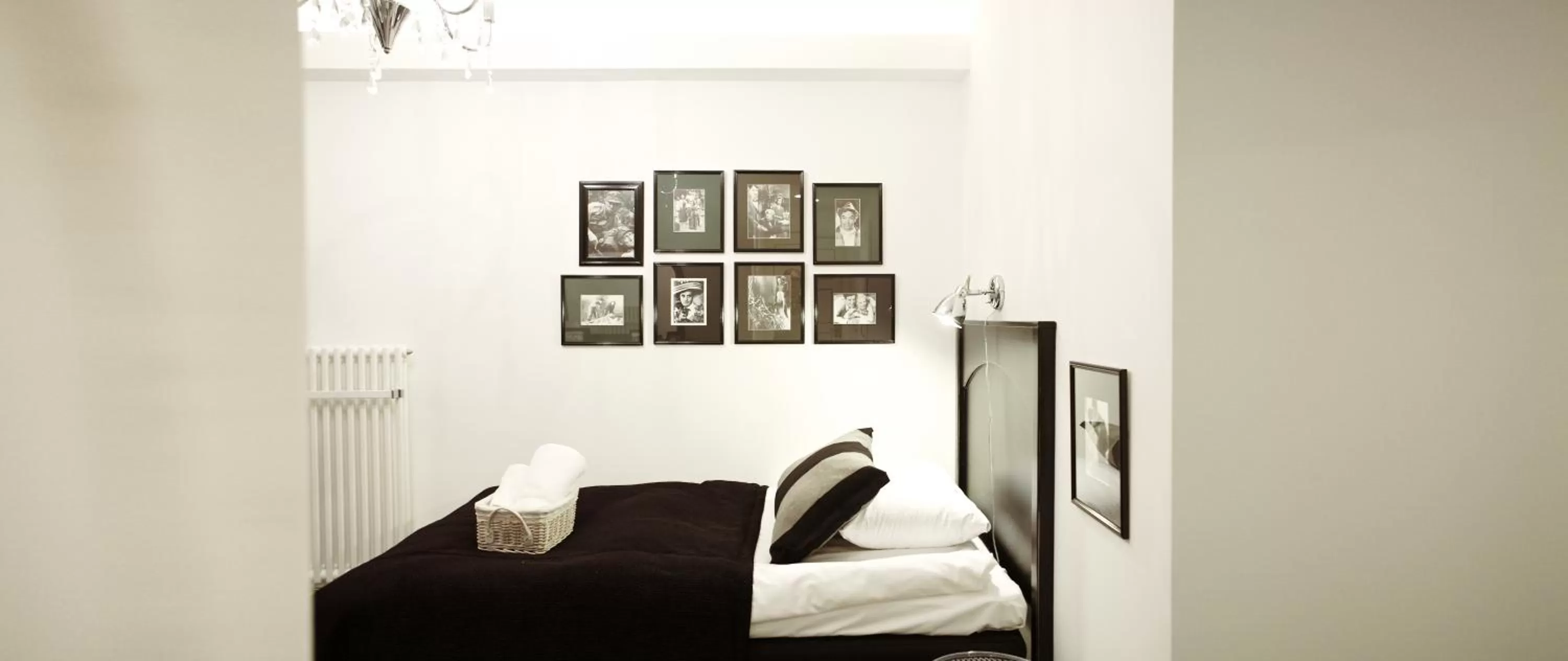 Photo of the whole room, Bed in Boutique Hotel Yöpuu