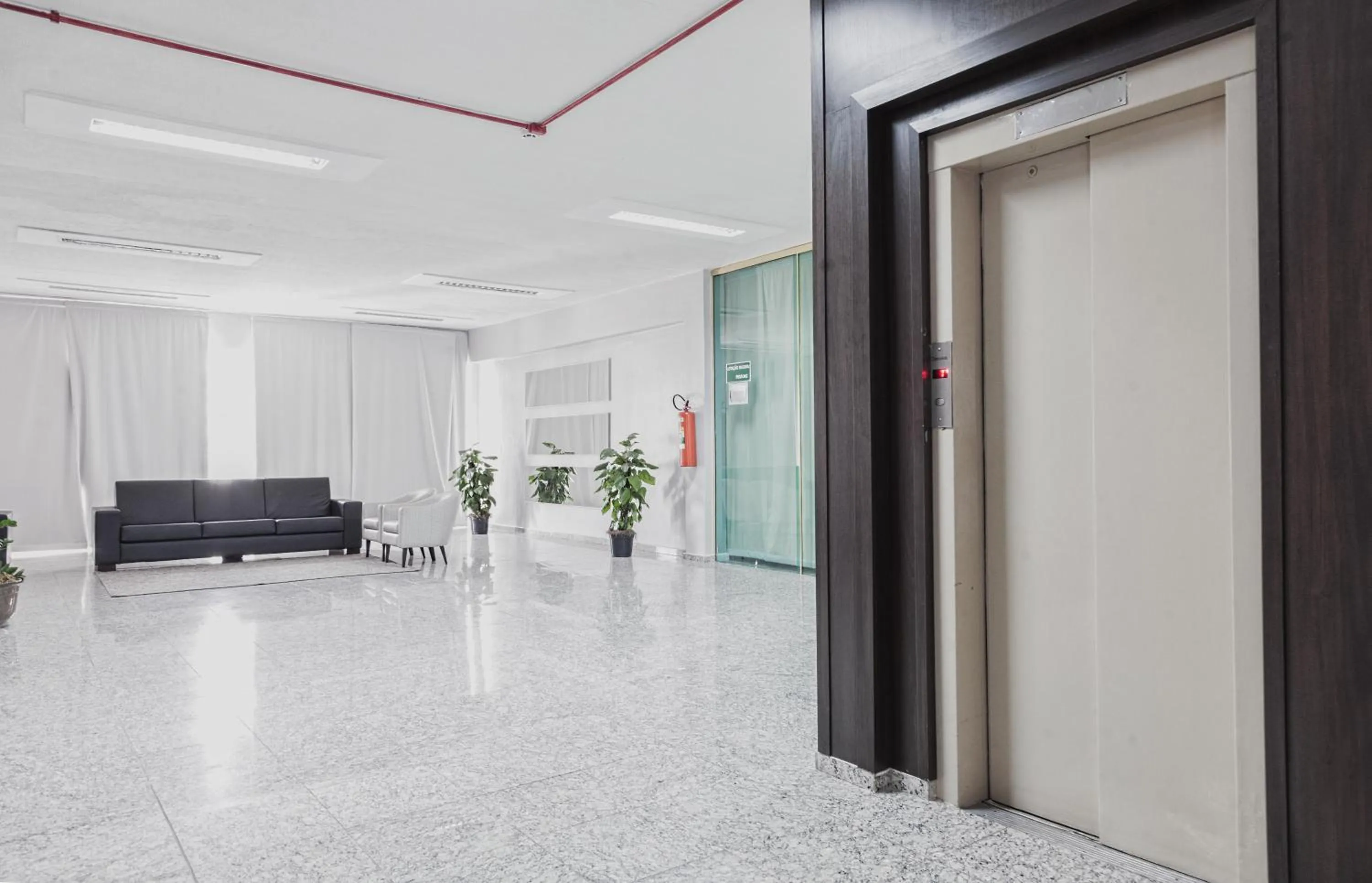 Lobby or reception in Hotel Nacional Inn Poços de Caldas - Lazer completo e Gastronomia no Centro