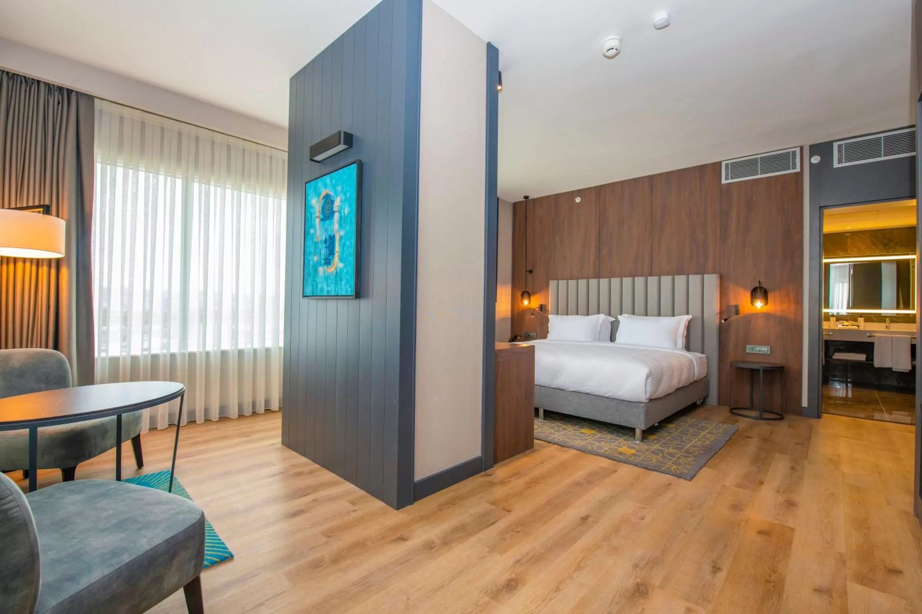 Bedroom, Bed in Crowne Plaza Ankara by IHG