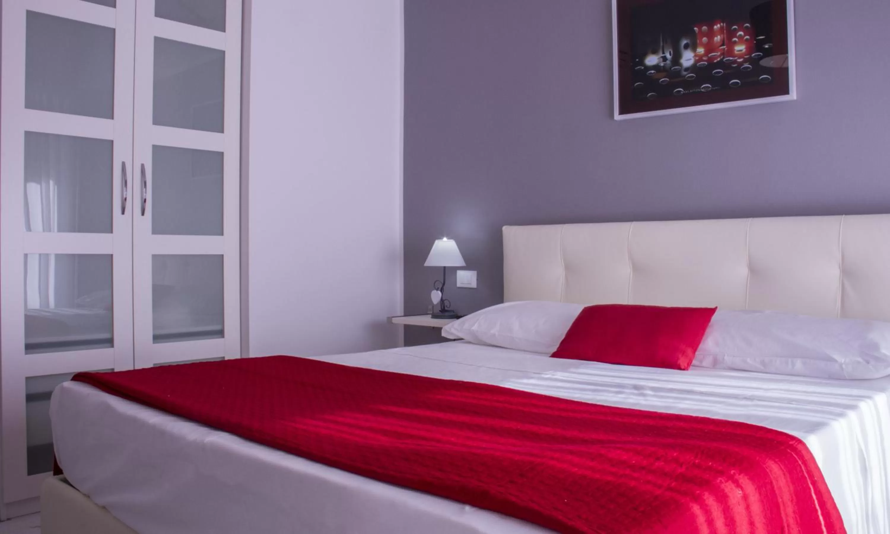 Bedroom, Bed in Domus Raffaello