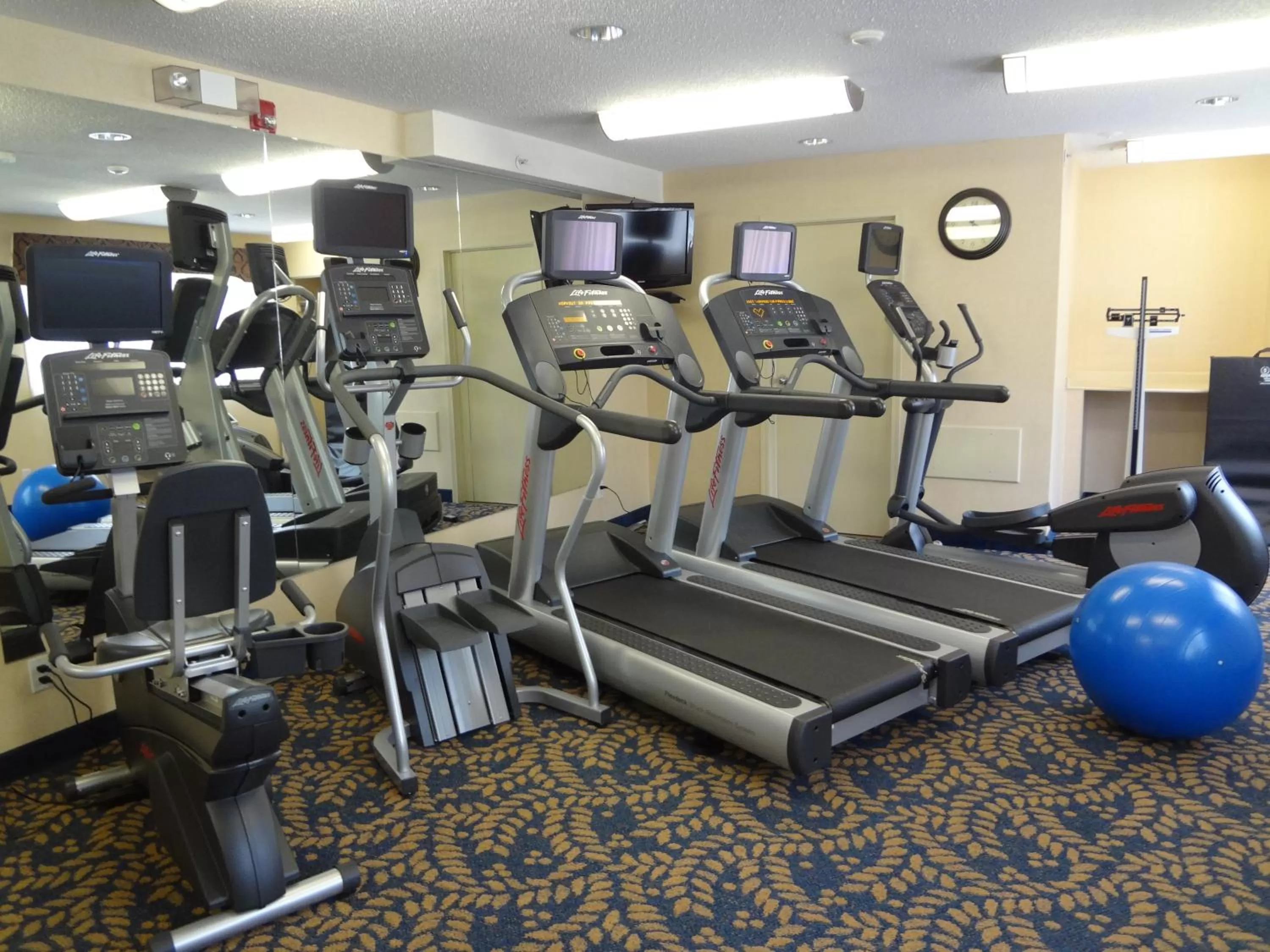 Fitness centre/facilities in Holiday Inn Hinton by IHG