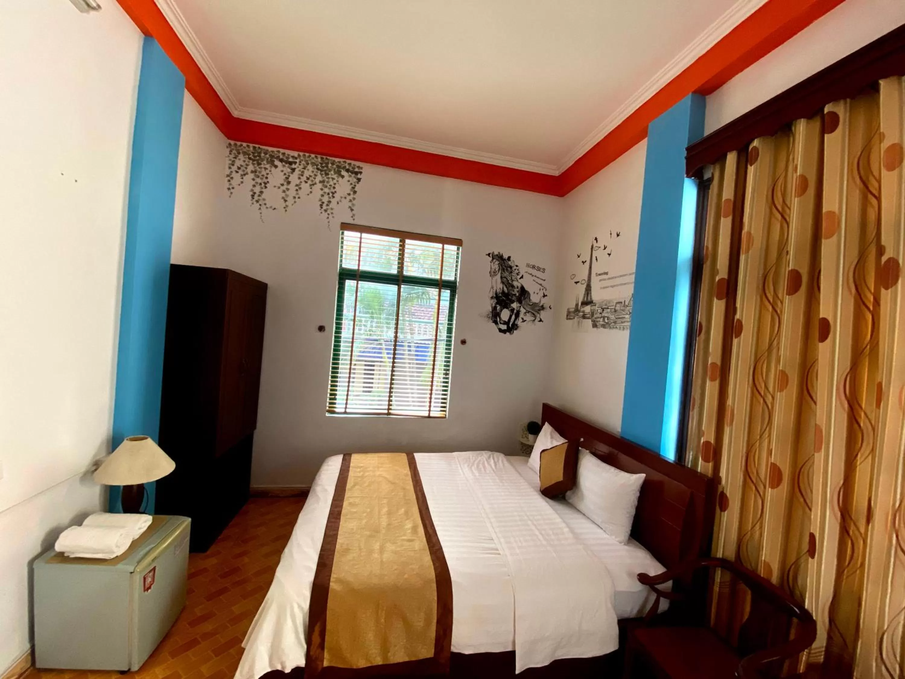 Photo of the whole room, Bed in Alex Ha Long Hotel