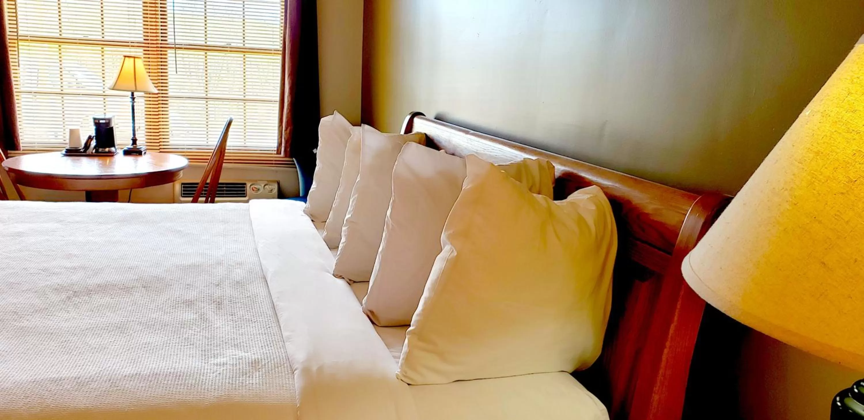 Off site, Bed in Berlin Heritage Inn