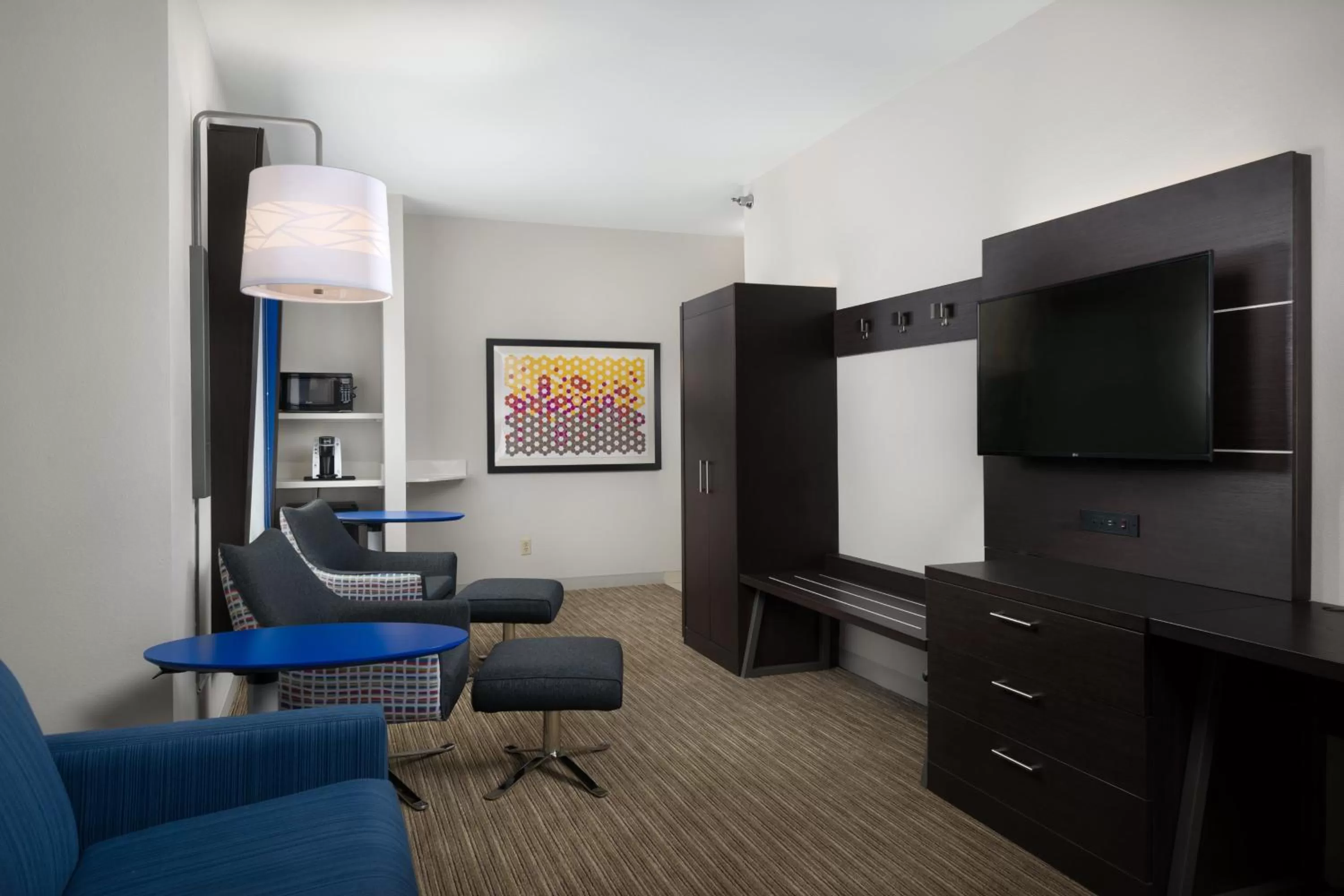 Photo of the whole room in Holiday Inn Express Independence - Kansas City by IHG