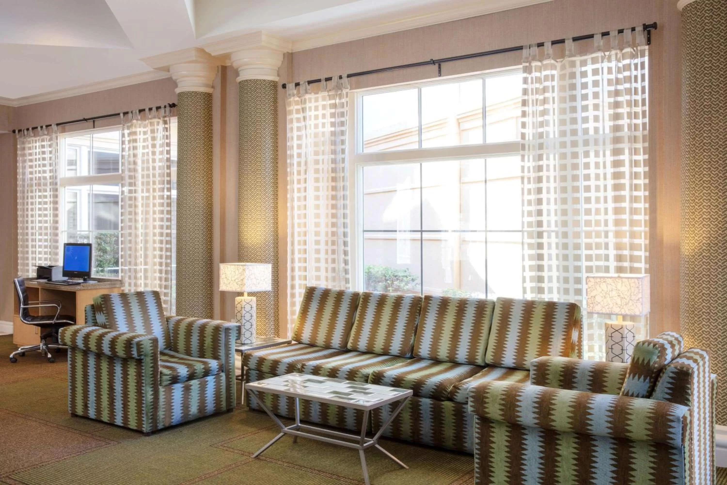 Lobby or reception in La Quinta Inn and Suites by Wyndham, Ocala