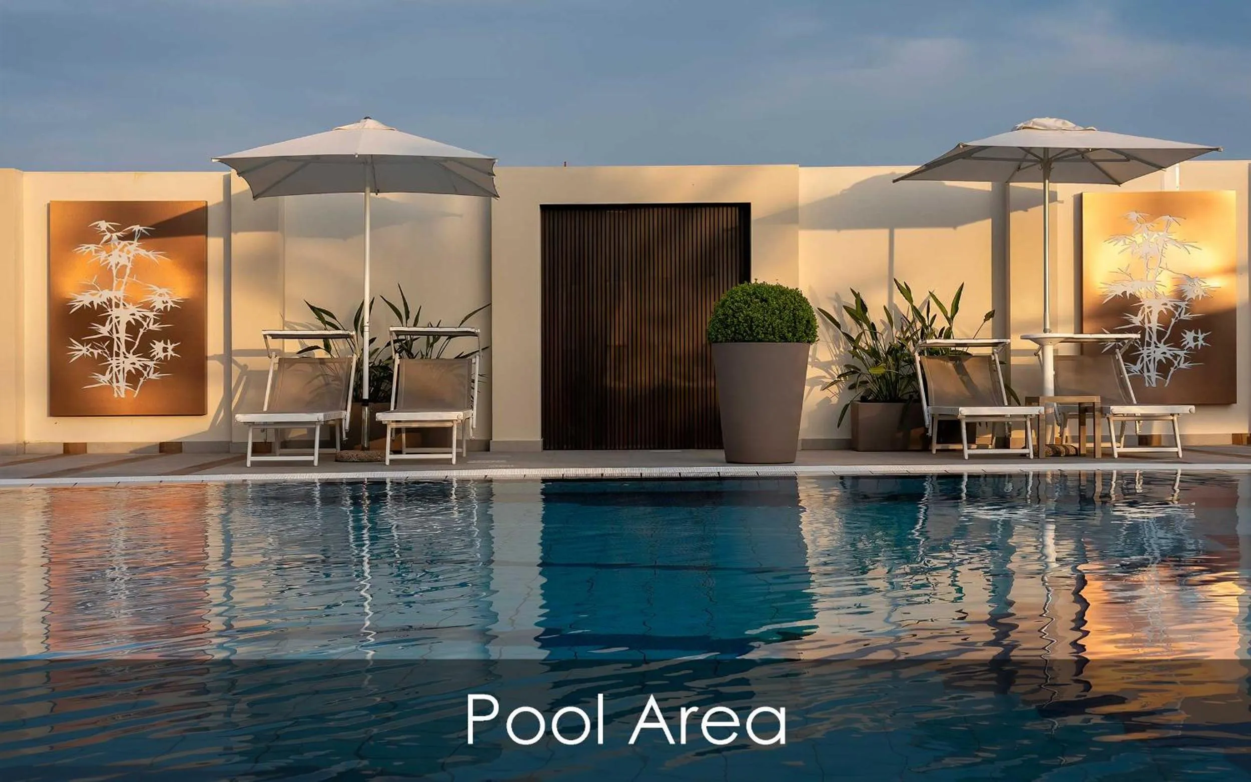 Pool view in Hotel Olimpico