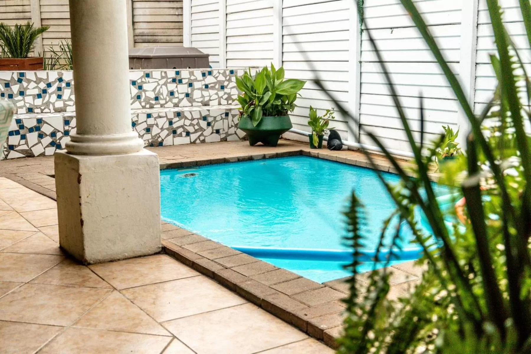 Pool view in 54 Brecher