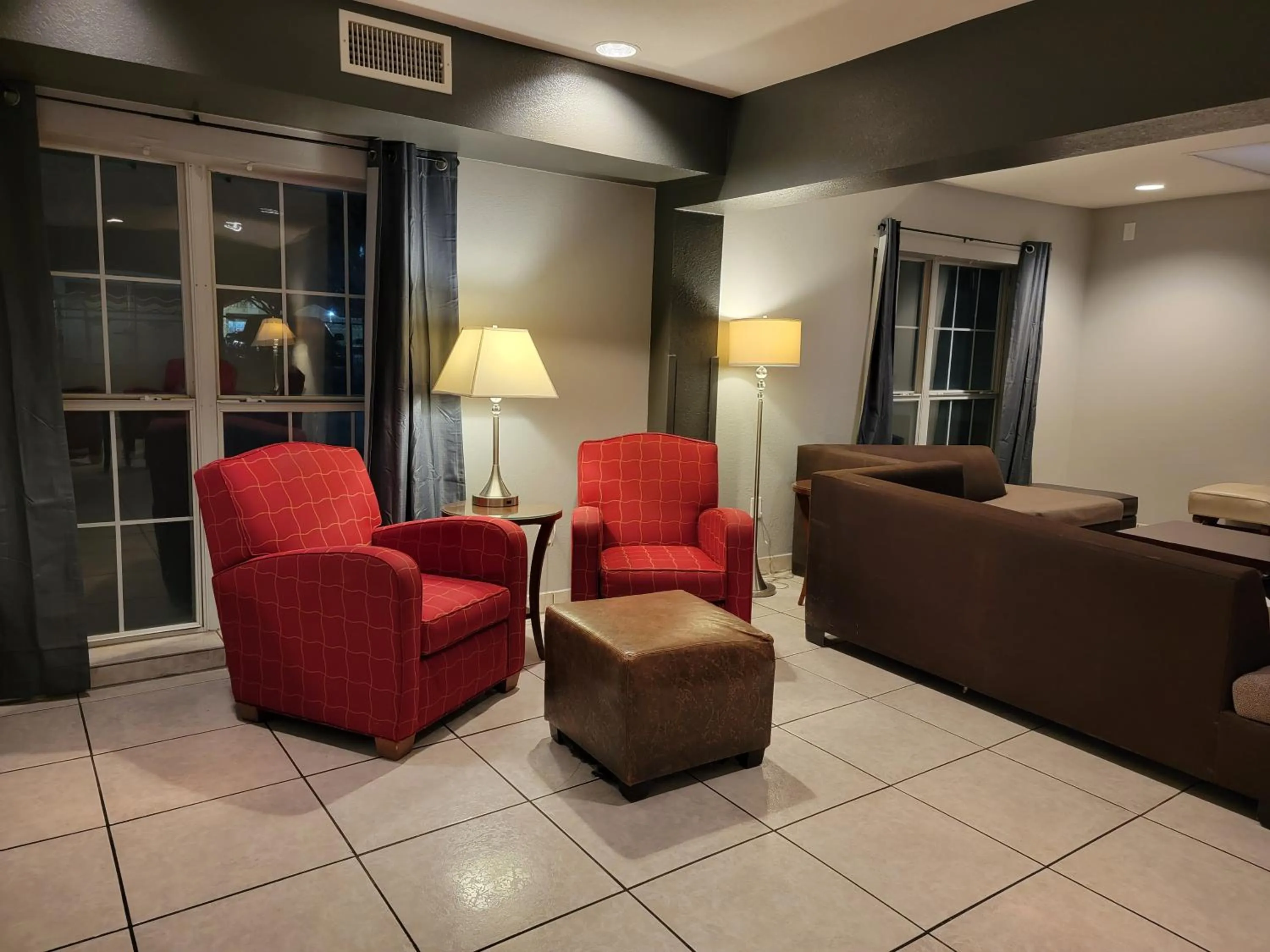 Meeting/conference room in Extend-a-Suites - Extended Stay, I-40 Amarillo West