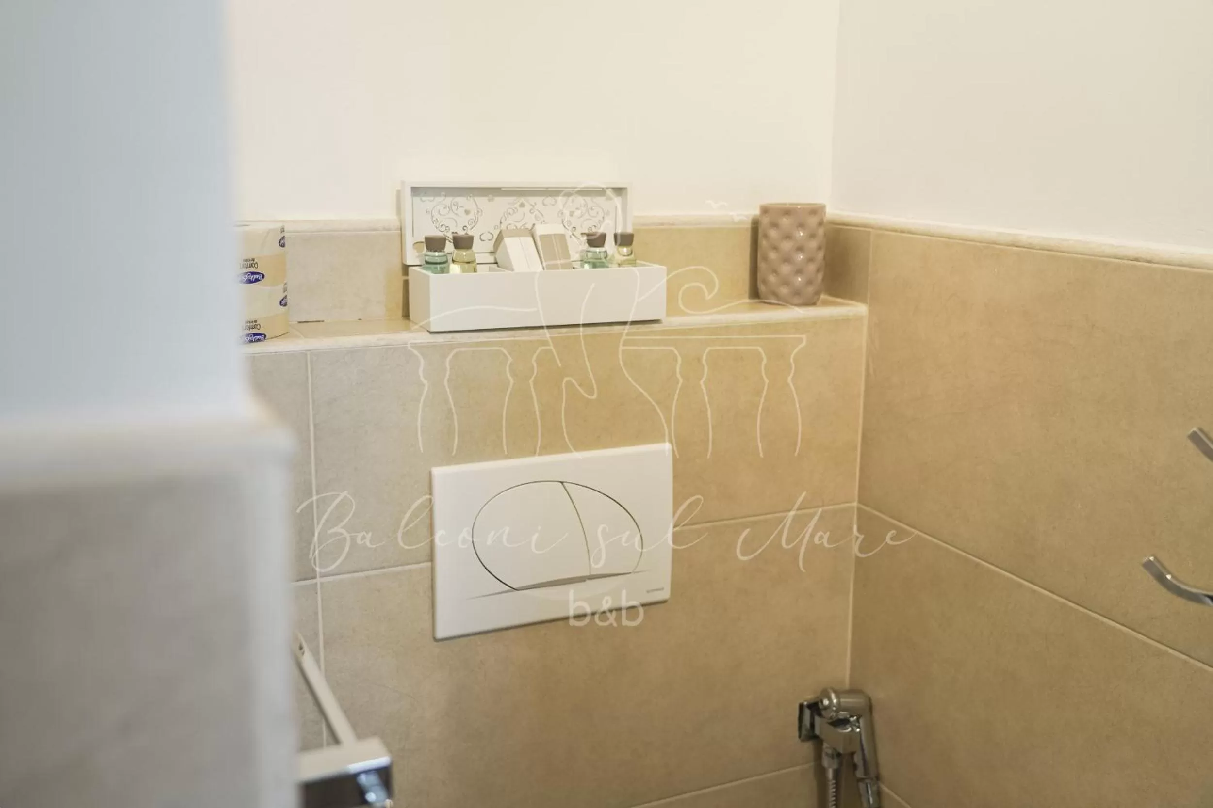 Bathroom in Balconi sul mare