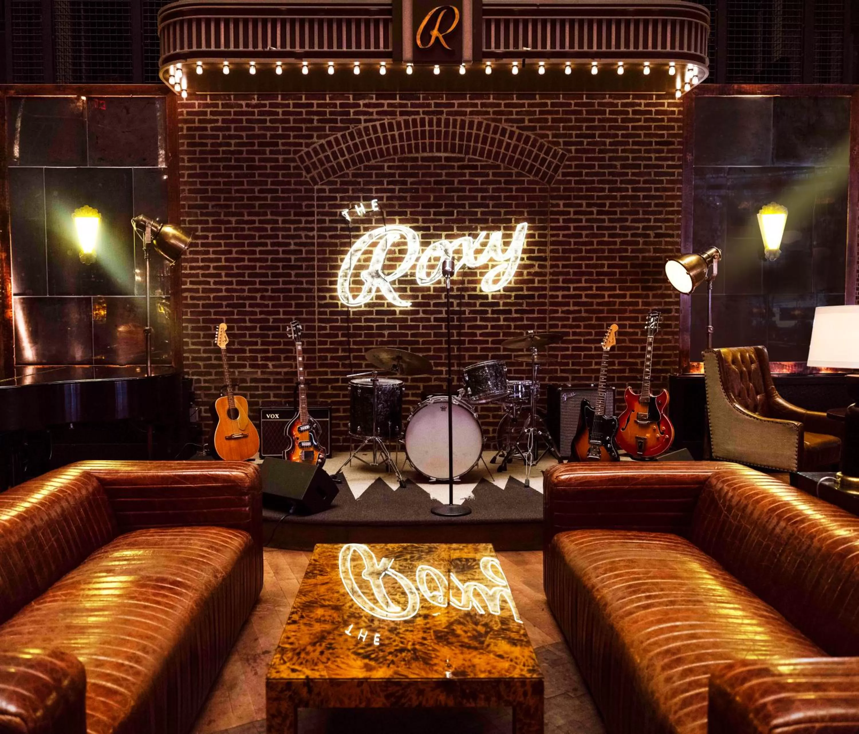 Restaurant/places to eat in Roxy Hotel New York