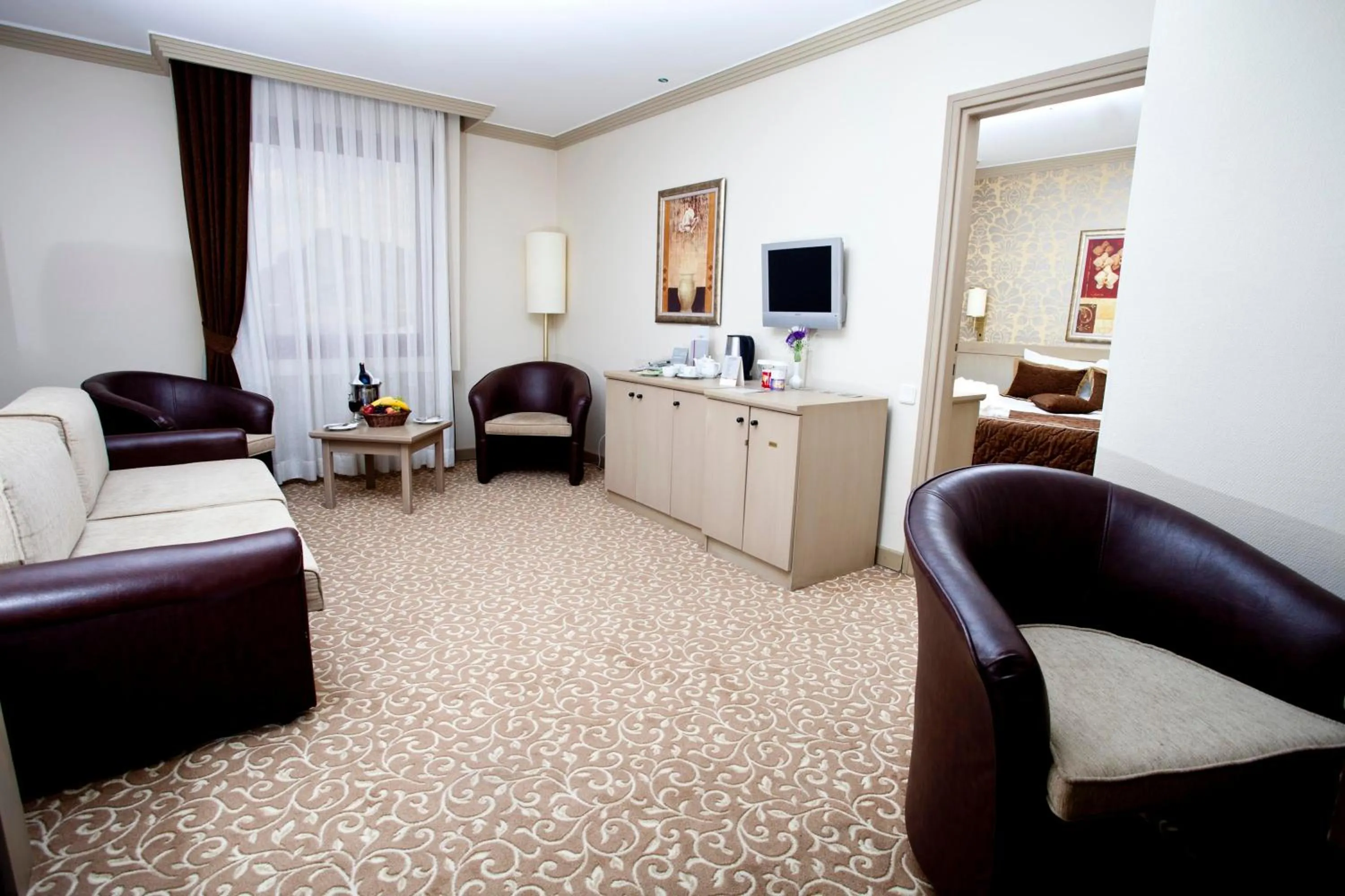 Living room in Sergah Hotel