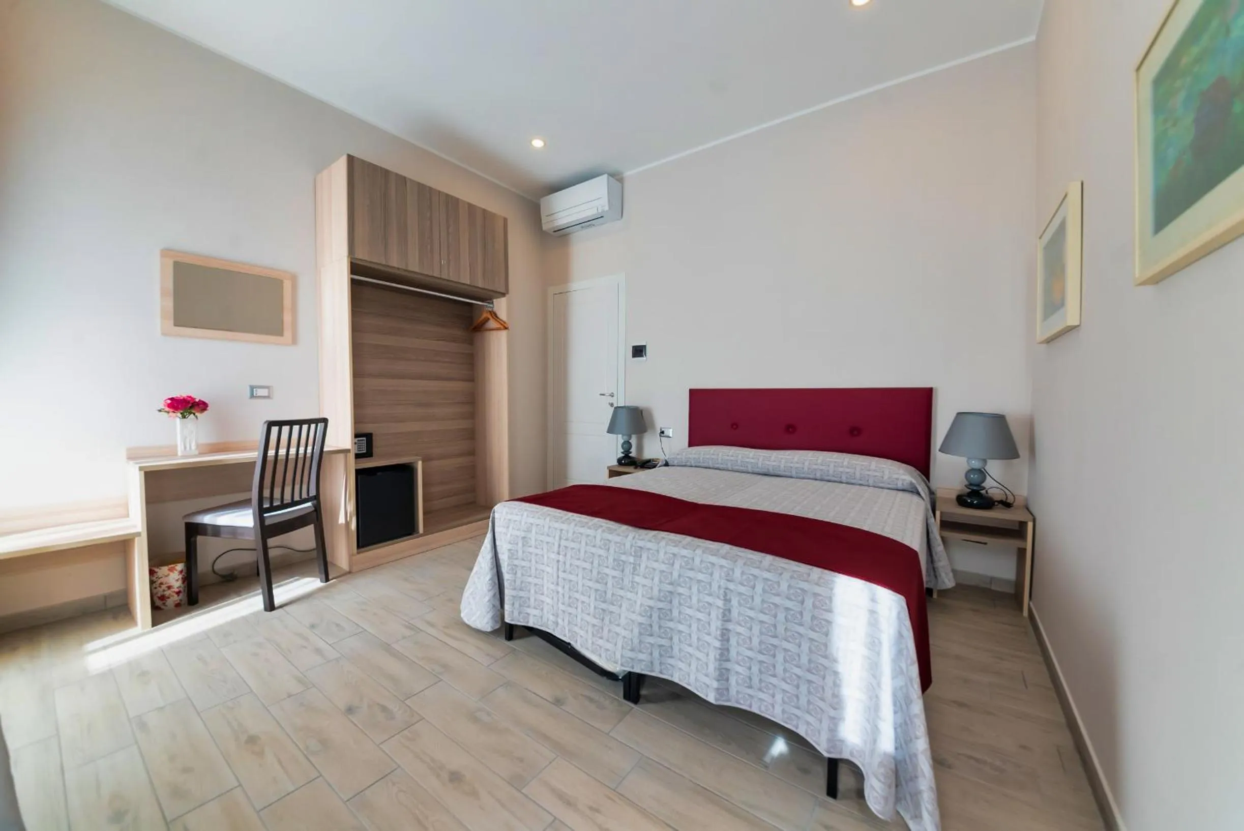 Bedroom, Bed in Hotel Balilla