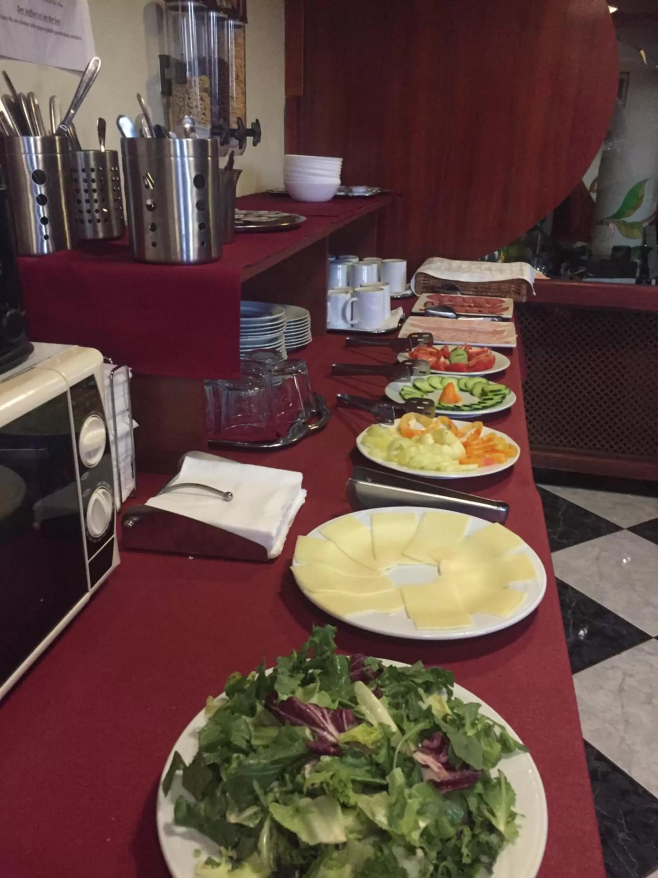 Restaurant/places to eat in Várfal Wellness Panzió