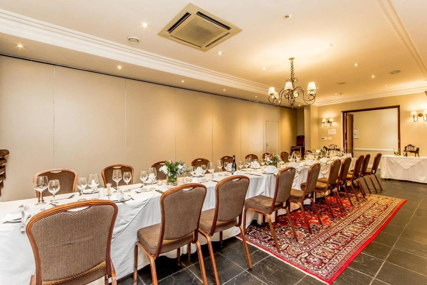 Dining area in Lemoenkloof Boutique Hotel