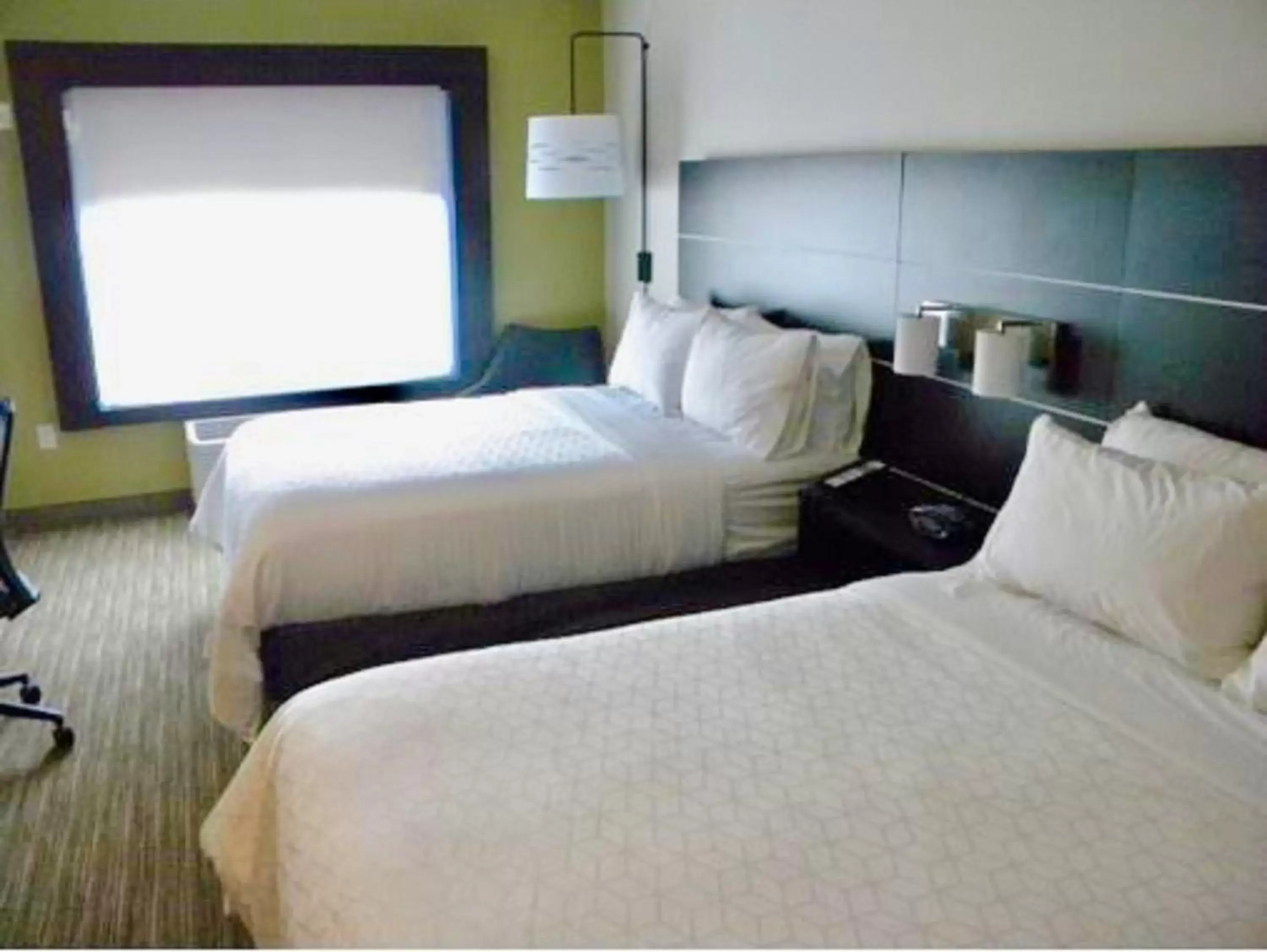 Standard Queen Room with Two Queen Beds and Accessible Roll-In Shower in Holiday Inn Express & Suites Hood River, an IHG Hotel Standard Queen Room with Two Queen Beds and Accessible Roll-In Shower in Holiday Inn Express & Suites Hood River, an IHG Hotel