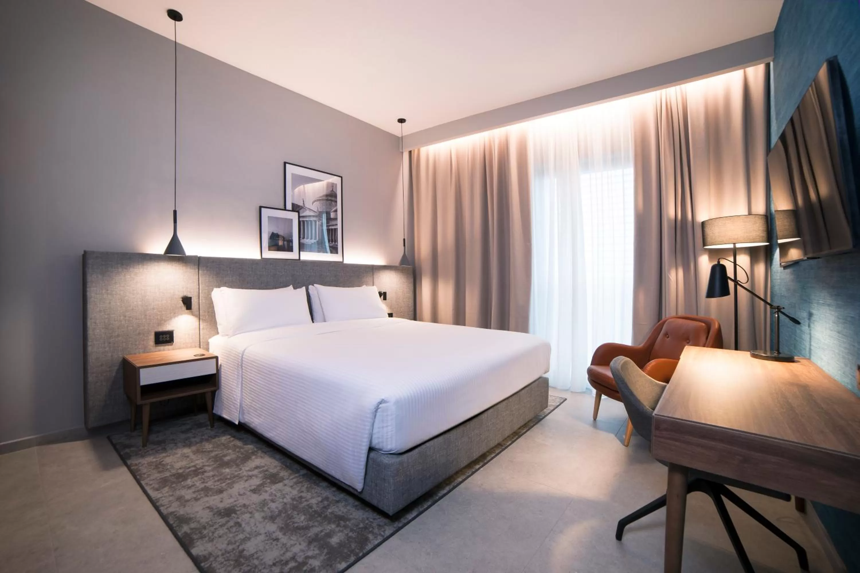 Bed in Radisson Hotel Nola Naples