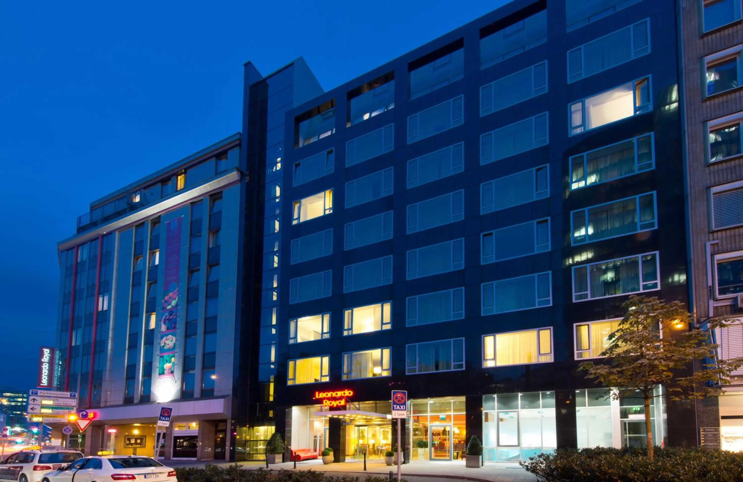 Property building in Leonardo Royal Hotel Düsseldorf Königsallee