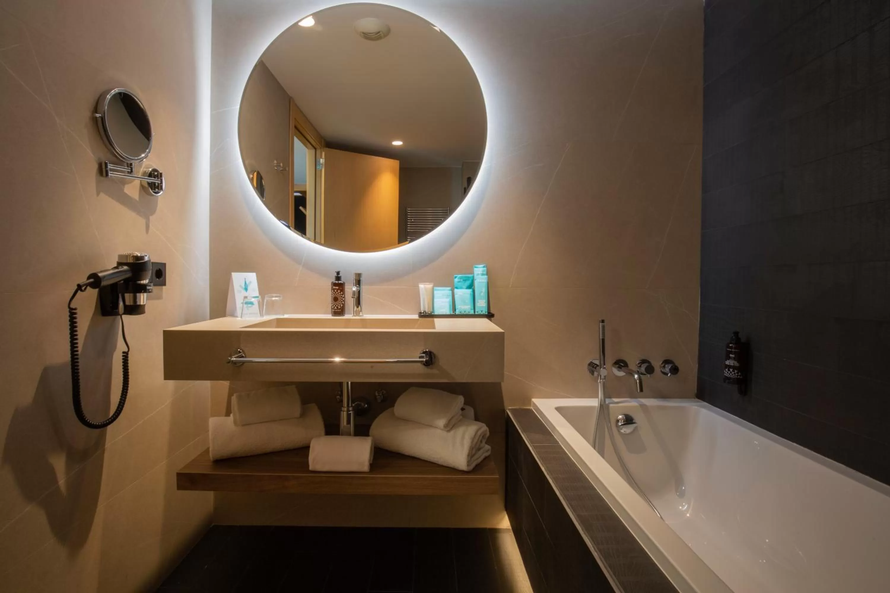 Bathroom in Yomo Centric